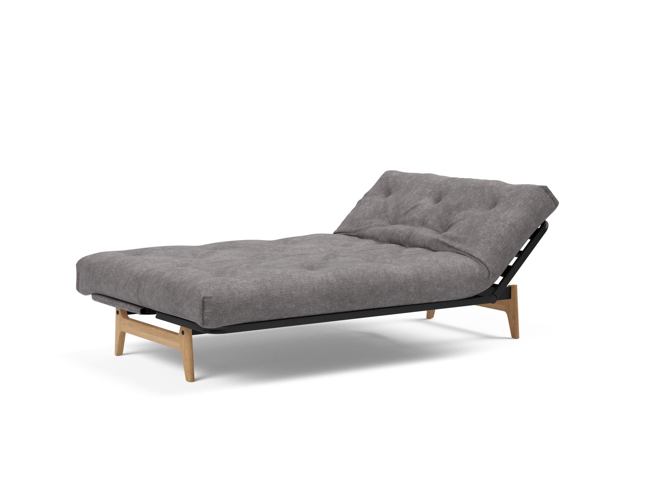 Erleben Sie das Aslak 120 Bettsofa Nordic – ein elegantes Möbelstück, das Komfort und skandinavisches Design vereint. Ideal für kleine Räume!