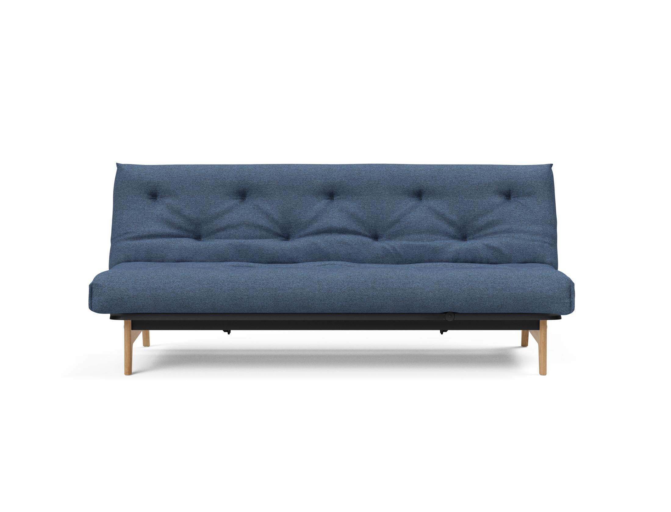 Erleben Sie das Aslak 120 Bettsofa Nordic Soft Spring von Innovation Living – eine perfekte Kombination aus modernem Stil und vielseitiger Funktionalität.