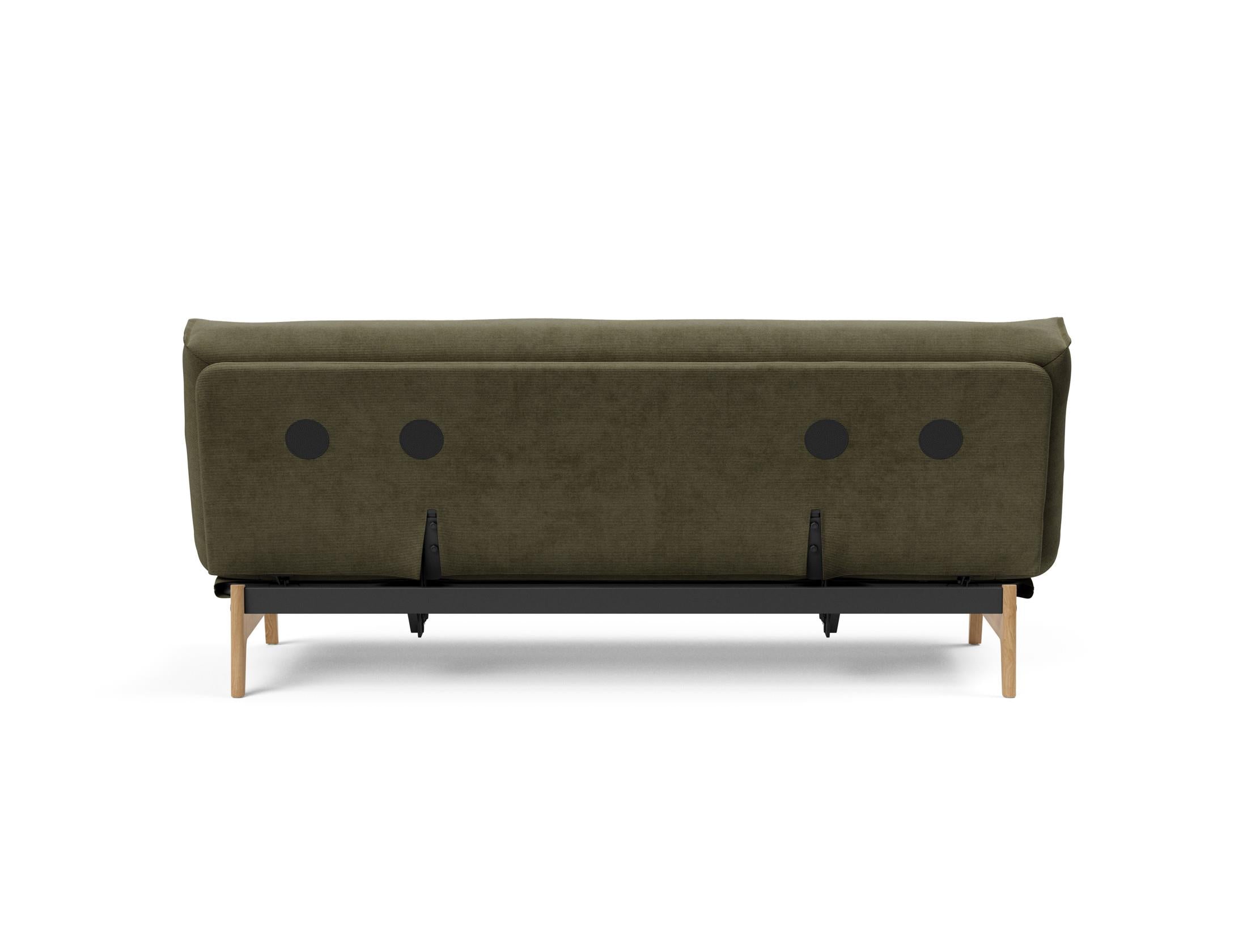 Entdecken Sie das Aslak 120 Bettsofa Nordic Soft Spring von Innovation Living – stilvolles Design trifft auf praktischen Komfort für Ihr Zuhause.