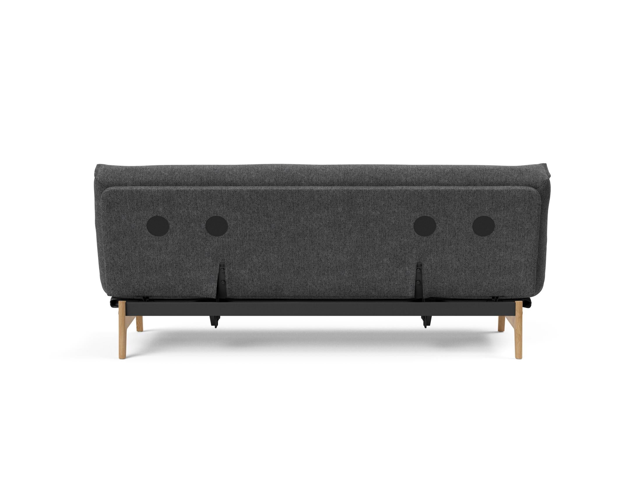 Entdecken Sie das Aslak 120 Bettsofa Nordic Soft Spring von Innovation Living – stilvolles Design trifft auf praktischen Komfort für Ihr Zuhause.