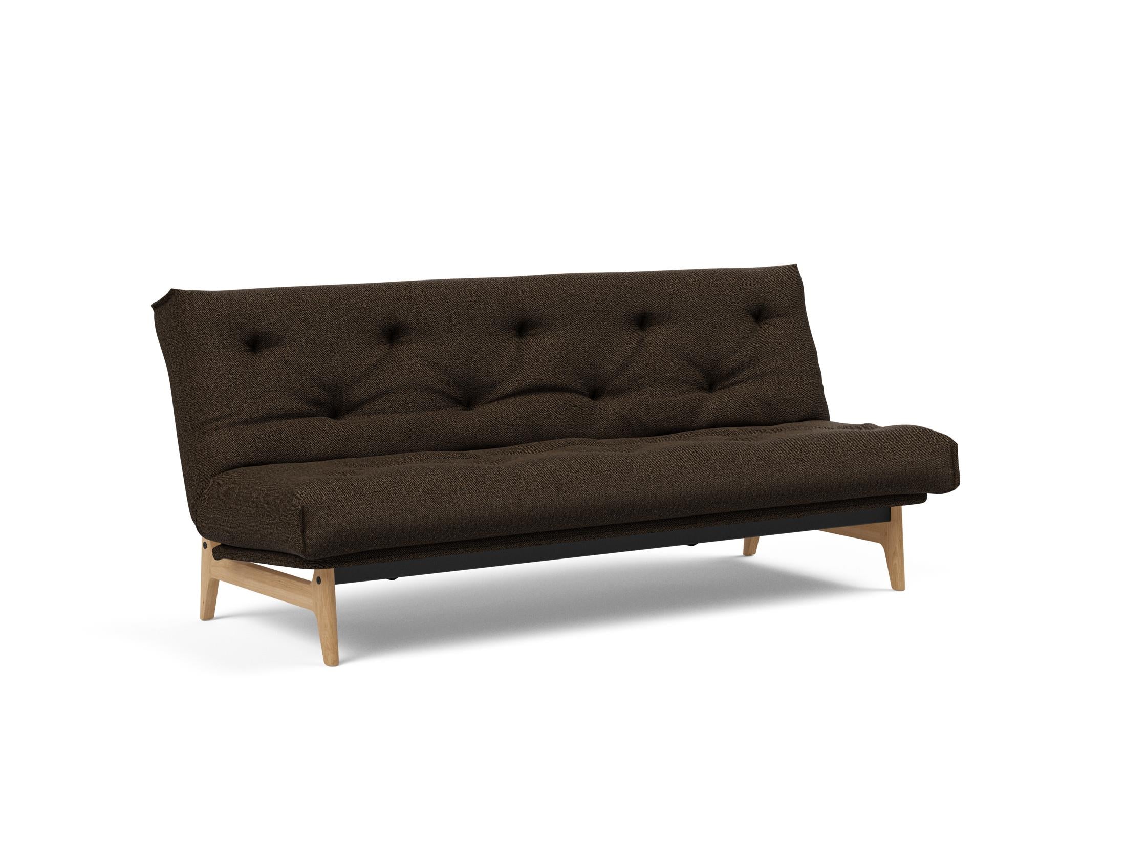 Erleben Sie das Aslak 120 Bettsofa Nordic Soft Spring von Innovation Living – eine perfekte Kombination aus modernem skandinavischen Stil und vielseitiger Funktionalität.