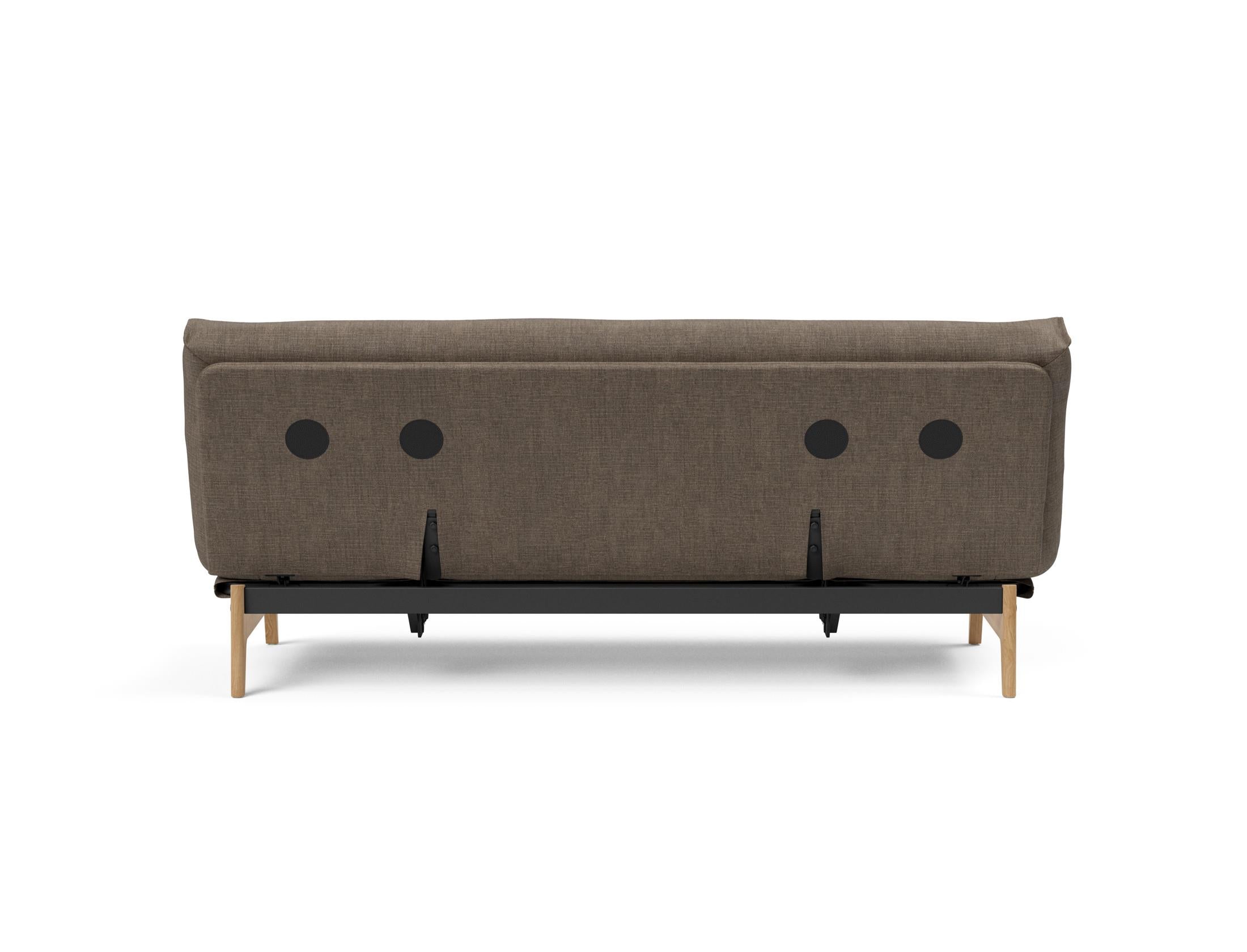 Entdecken Sie das Aslak 120 Bettsofa Nordic von Innovation Living – stilvolles Design trifft auf hohen Komfort und praktische Funktionalität.