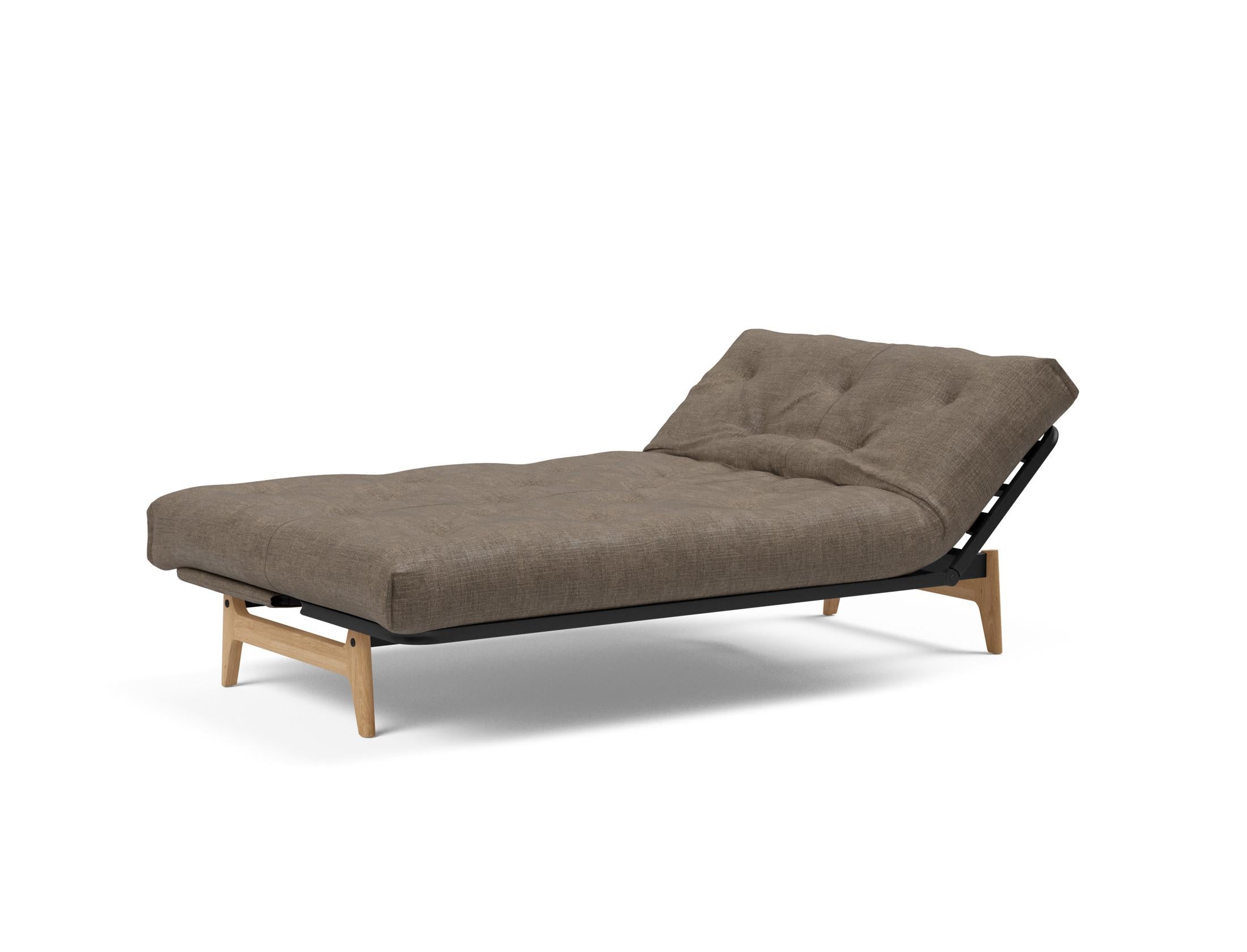 Erleben Sie das Aslak 120 Bettsofa Nordic – ein elegantes Möbelstück, das Komfort und skandinavisches Design vereint. Ideal für kleine Räume!