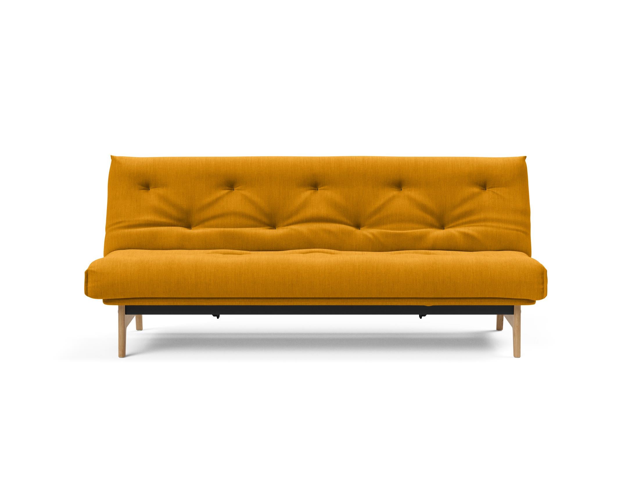 Erleben Sie das Aslak 120 Bettsofa Nordic Soft Spring von Innovation Living – eine perfekte Kombination aus modernem Stil und vielseitiger Funktionalität.