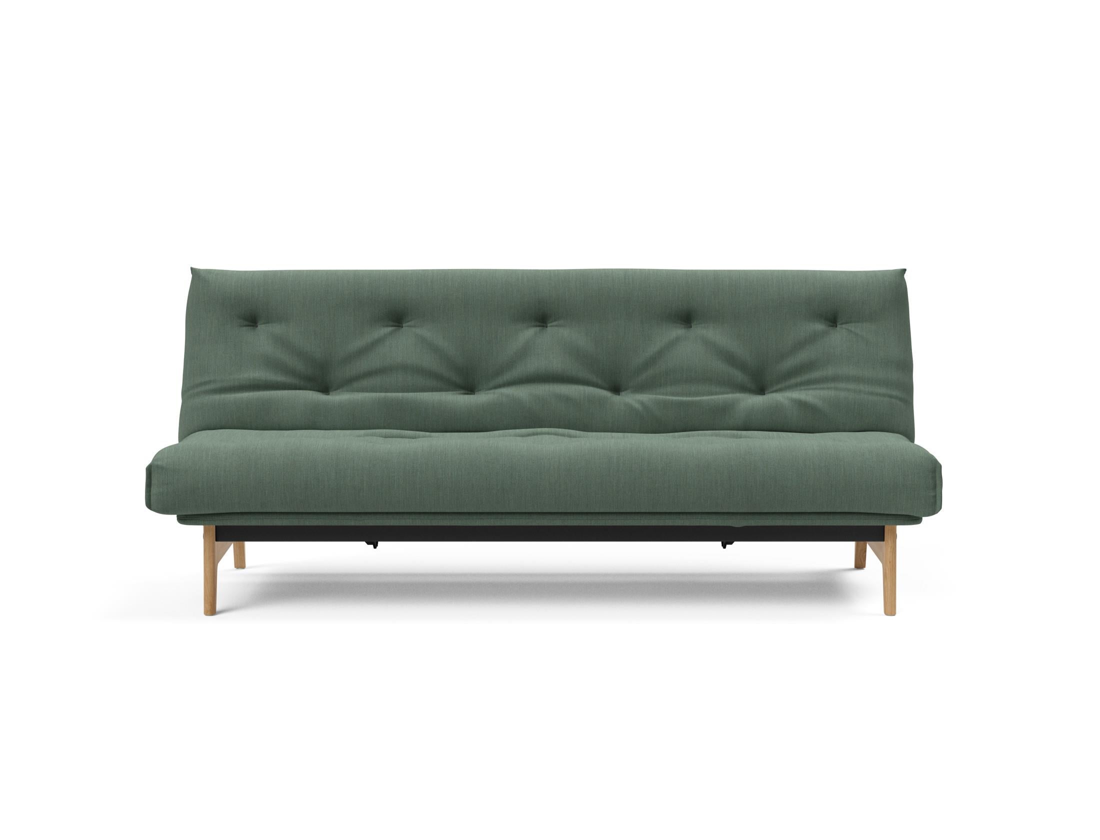 Erleben Sie das Aslak 120 Bettsofa Nordic Soft Spring von Innovation Living – eine perfekte Kombination aus modernem Stil und vielseitiger Funktionalität.
