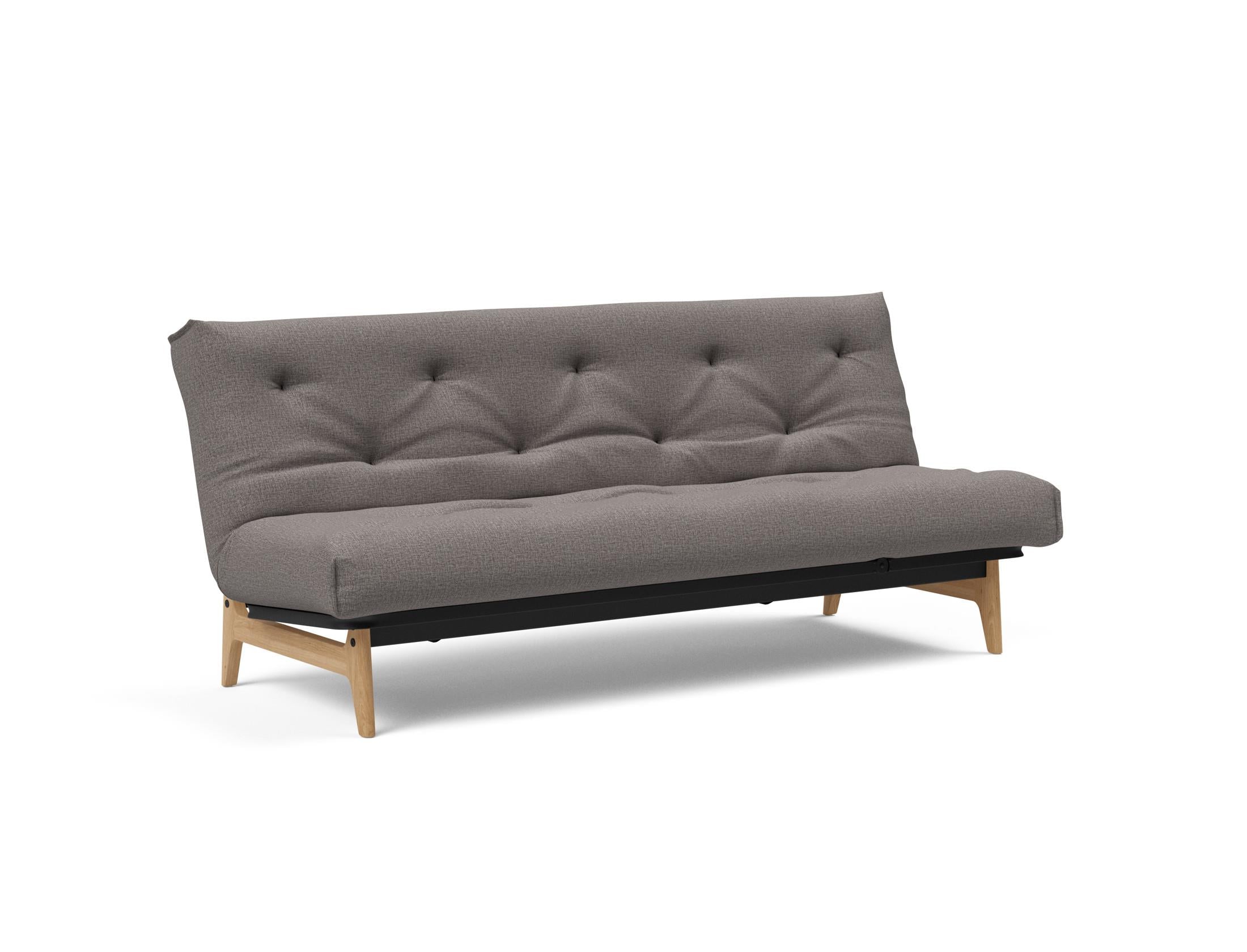 Entdecken Sie das Aslak 120 Bettsofa Nordic Soft Spring von Innovation Living – stilvolles Design trifft auf praktischen Komfort für Ihr Zuhause.