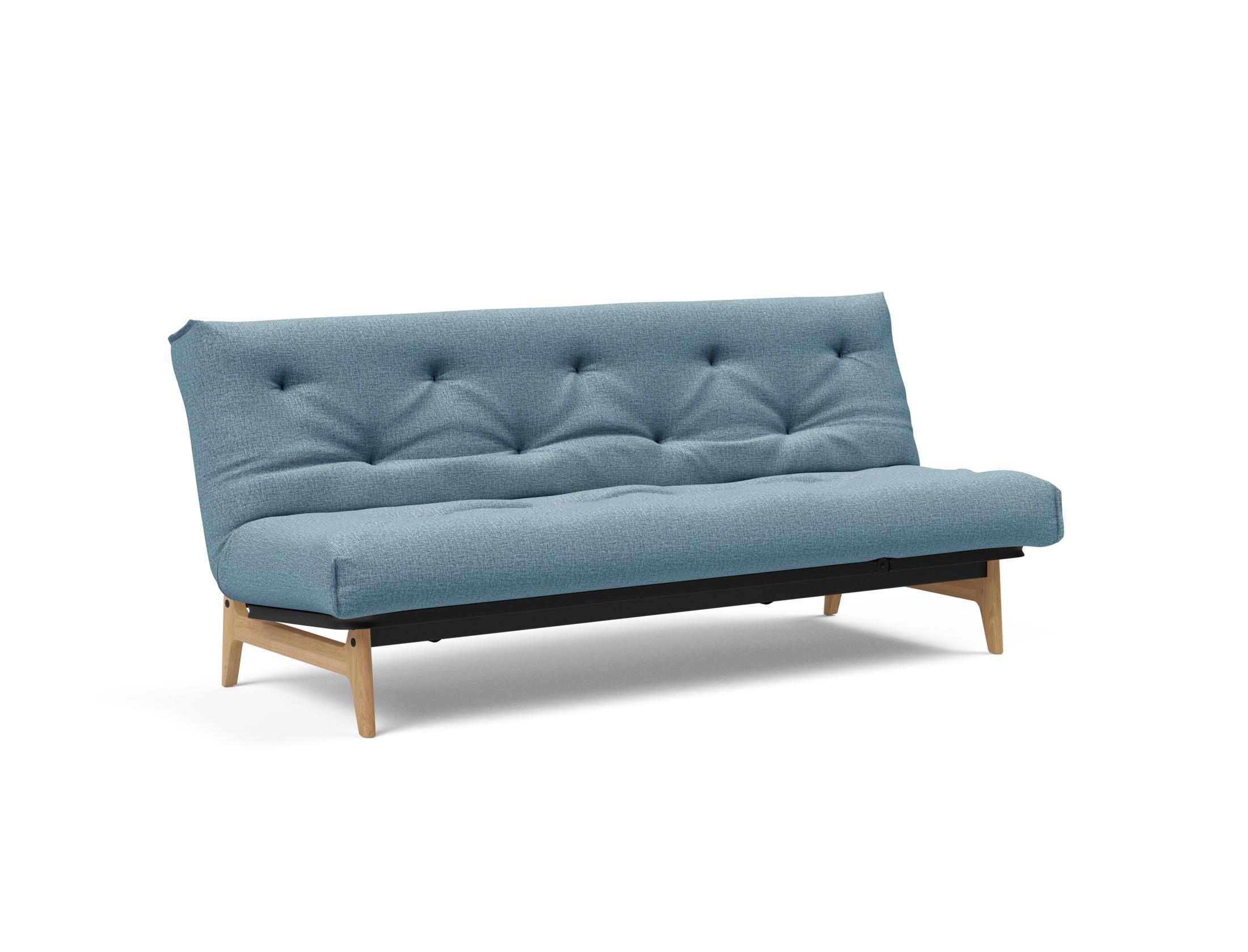 Entdecken Sie das Aslak 120 Bettsofa Nordic Soft Spring von Innovation Living – stilvolles Design trifft auf praktischen Komfort für Ihr Zuhause.