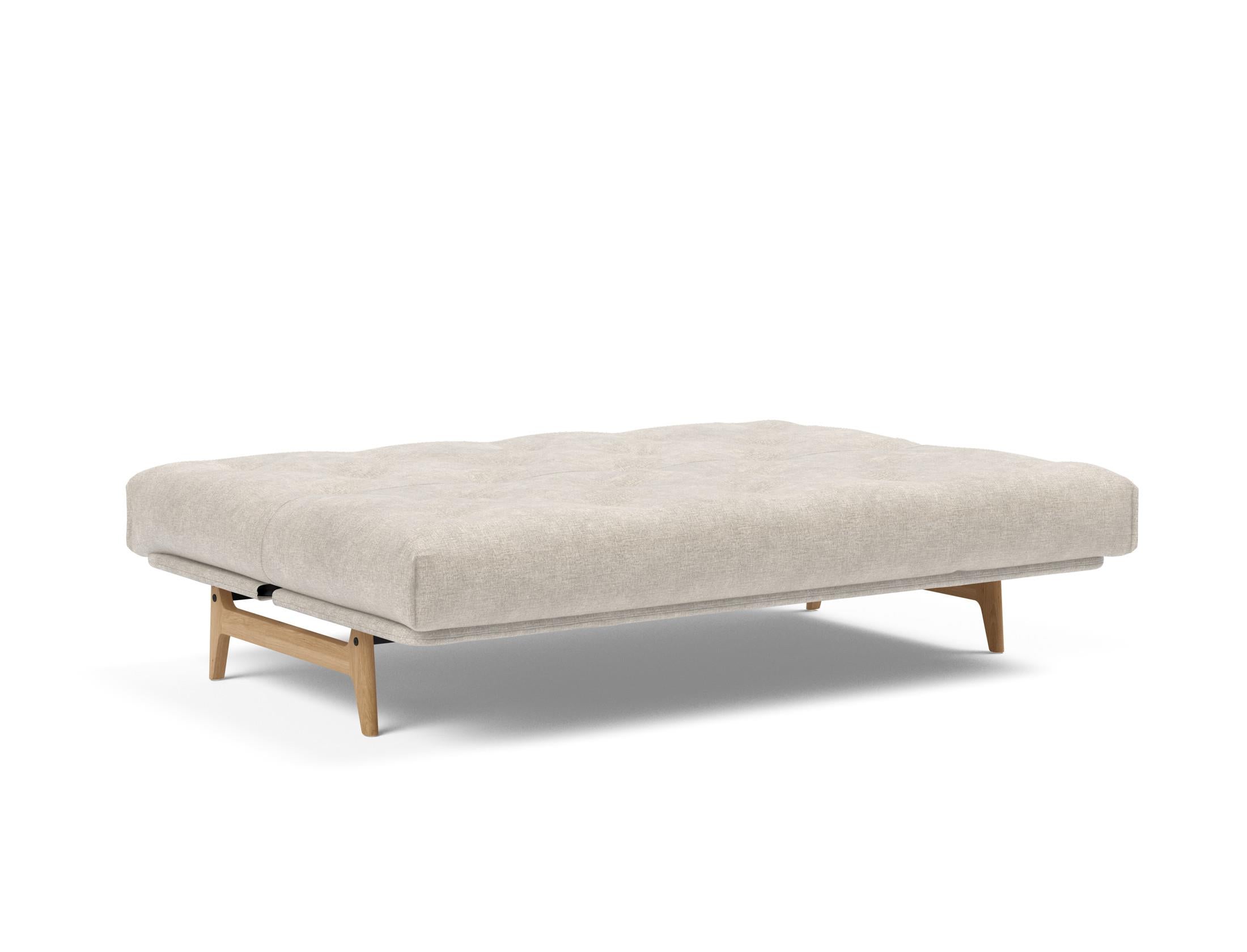 Entdecken Sie das Aslak 140 Bettsofa Nordic: Stilvolles Schlafsofa mit umweltfreundlichen Materialien und hohem Komfort für jeden Raum.