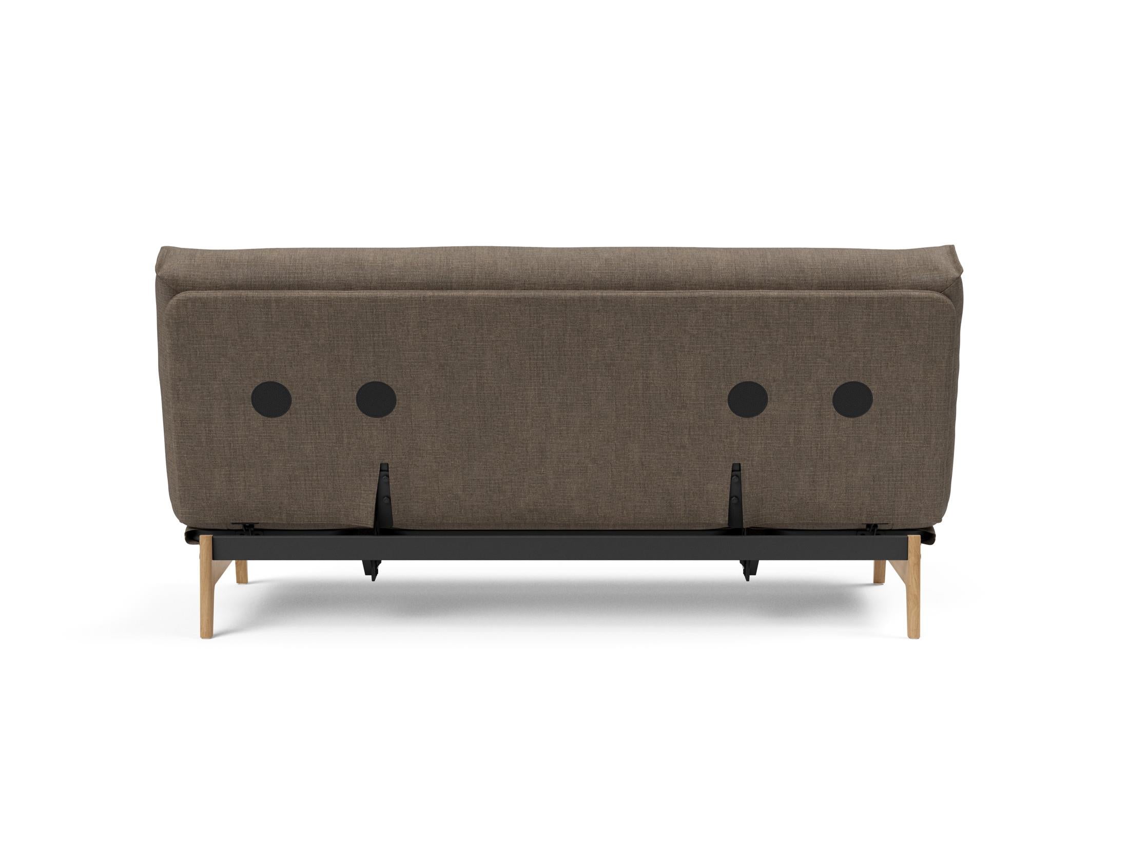 Entdecken Sie das Aslak 140 Bettsofa Nordic: Stilvolles Schlafsofa mit umweltfreundlichen Materialien und hohem Komfort für jeden Raum.