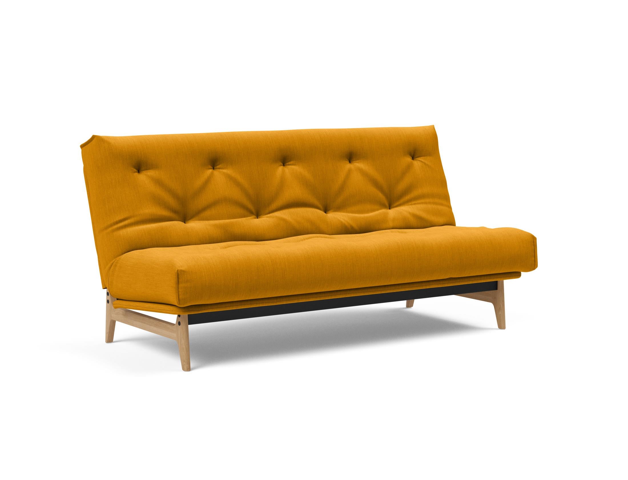 Entdecken Sie das Aslak 140 Bettsofa Nordic: Stilvolles, umweltfreundliches Design mit hochwertiger Matratze für optimalen Schlafkomfort und Flexibilität.