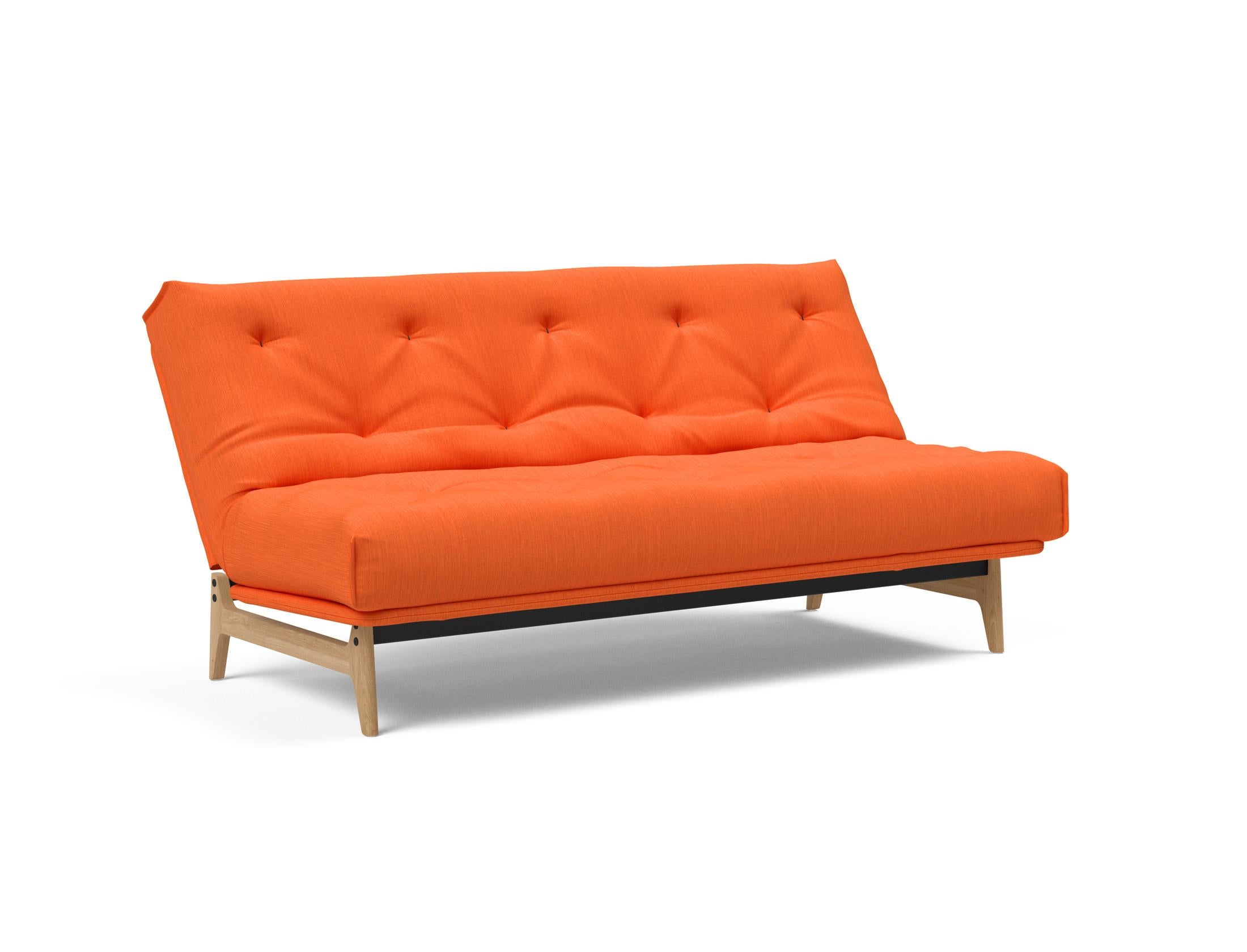 Entdecken Sie das Aslak 140 Bettsofa Nordic: Stilvolles, umweltfreundliches Sofa mit hochwertiger Matratze für optimalen Komfort und Funktionalität.