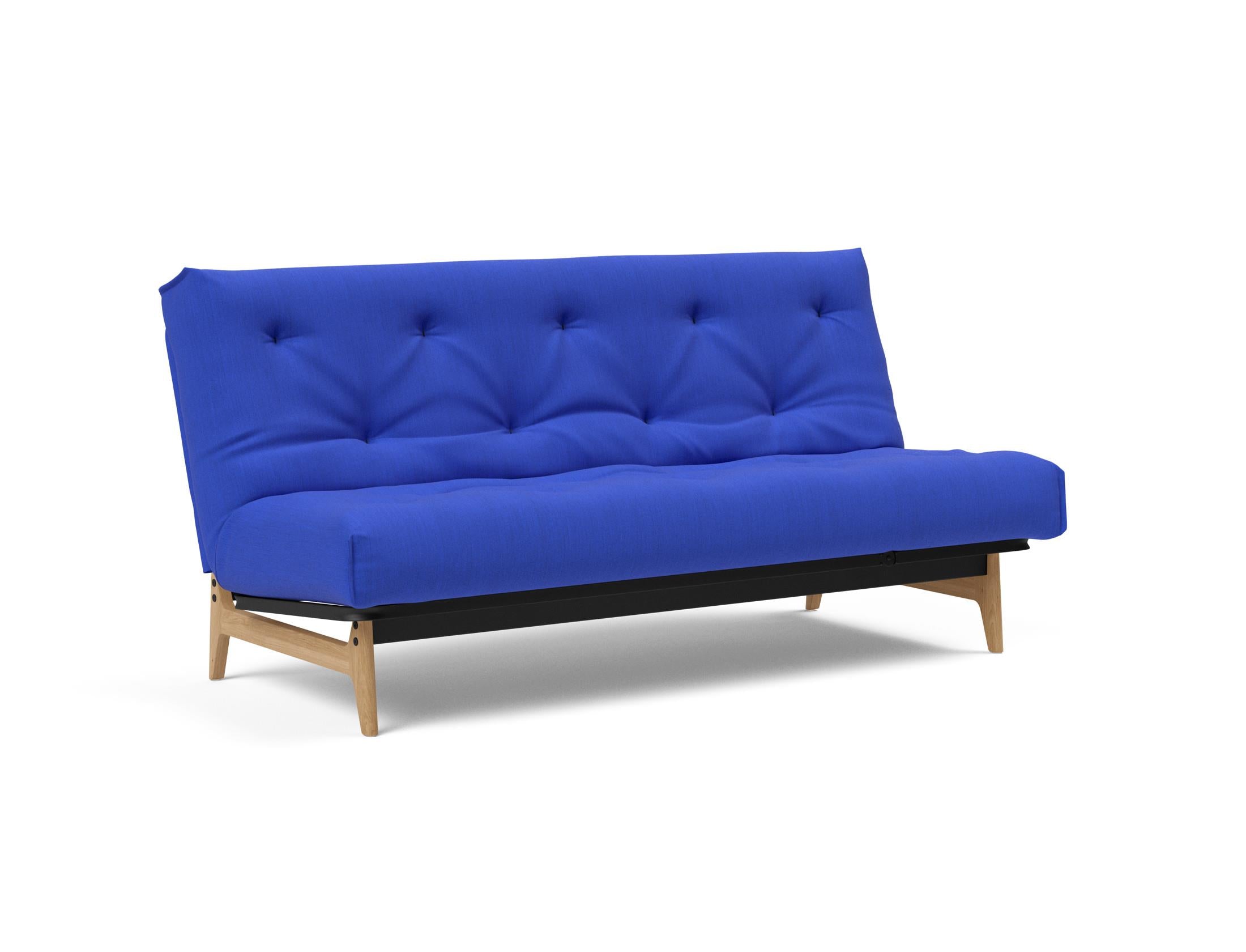 Entdecken Sie das Aslak 140 Bettsofa Nordic Soft Spring von Innovation Living – stilvolles Design trifft auf höchsten Schlafkomfort für Ihr Zuhause.