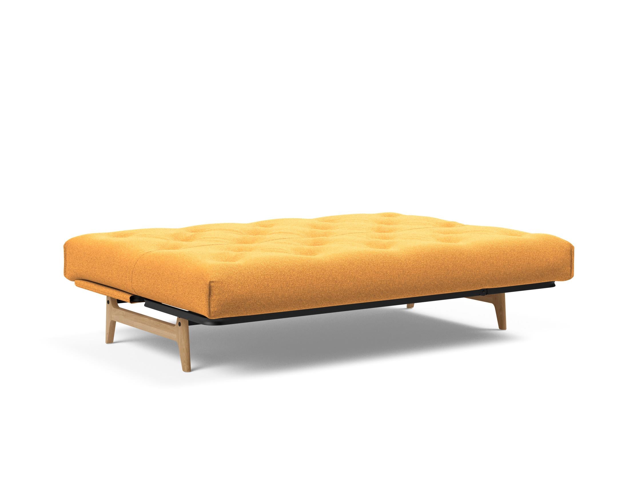 Entdecken Sie das Aslak 140 Bettsofa Nordic: Stilvolles, umweltfreundliches Sofa mit hochwertiger Matratze für optimalen Komfort und Funktionalität.