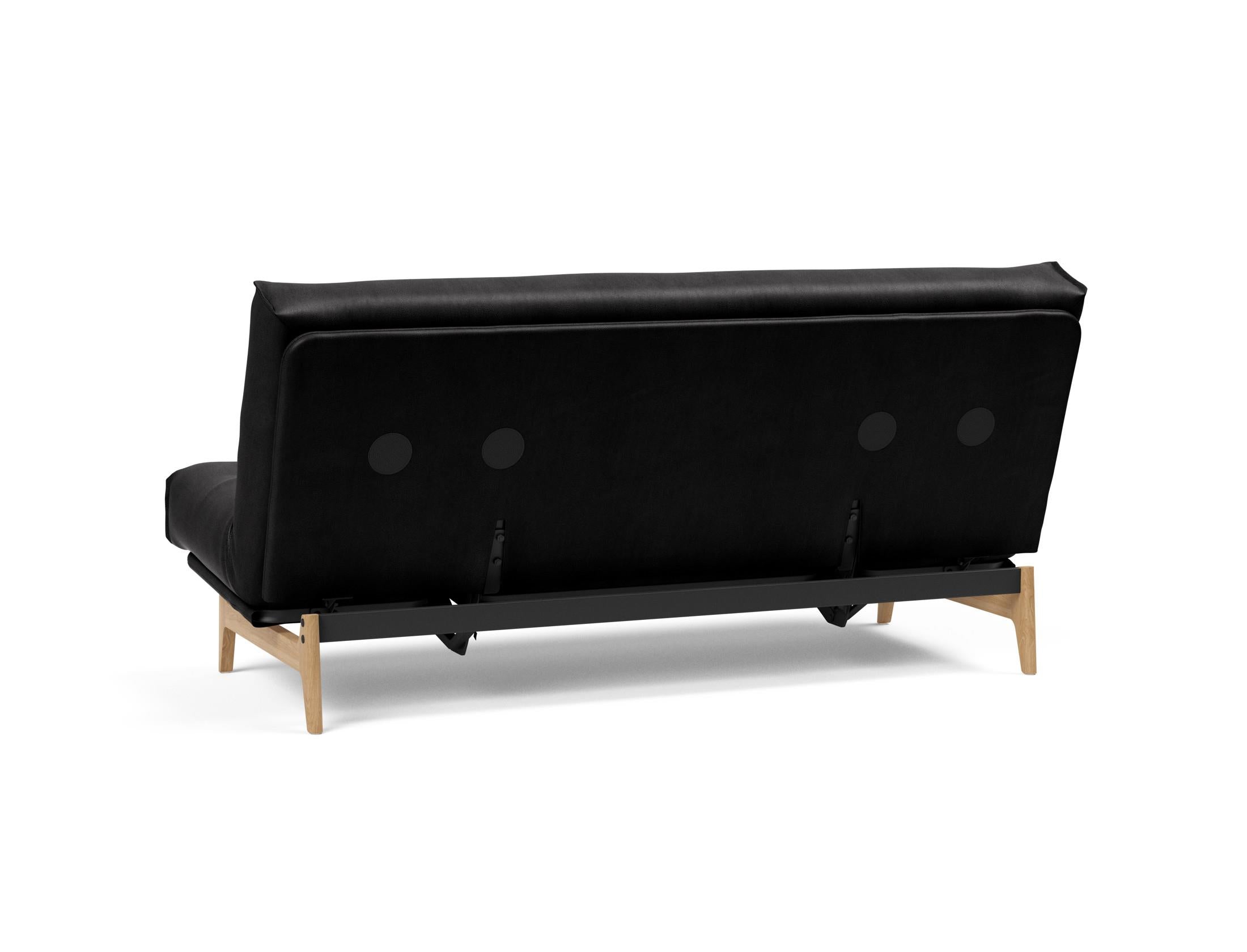 Erleben Sie das Aslak 140 Bettsofa Nordic: Multifunktionales Möbelstück mit elegantem Design, nachhaltigen Materialien und erstklassigem Schlafkomfort.