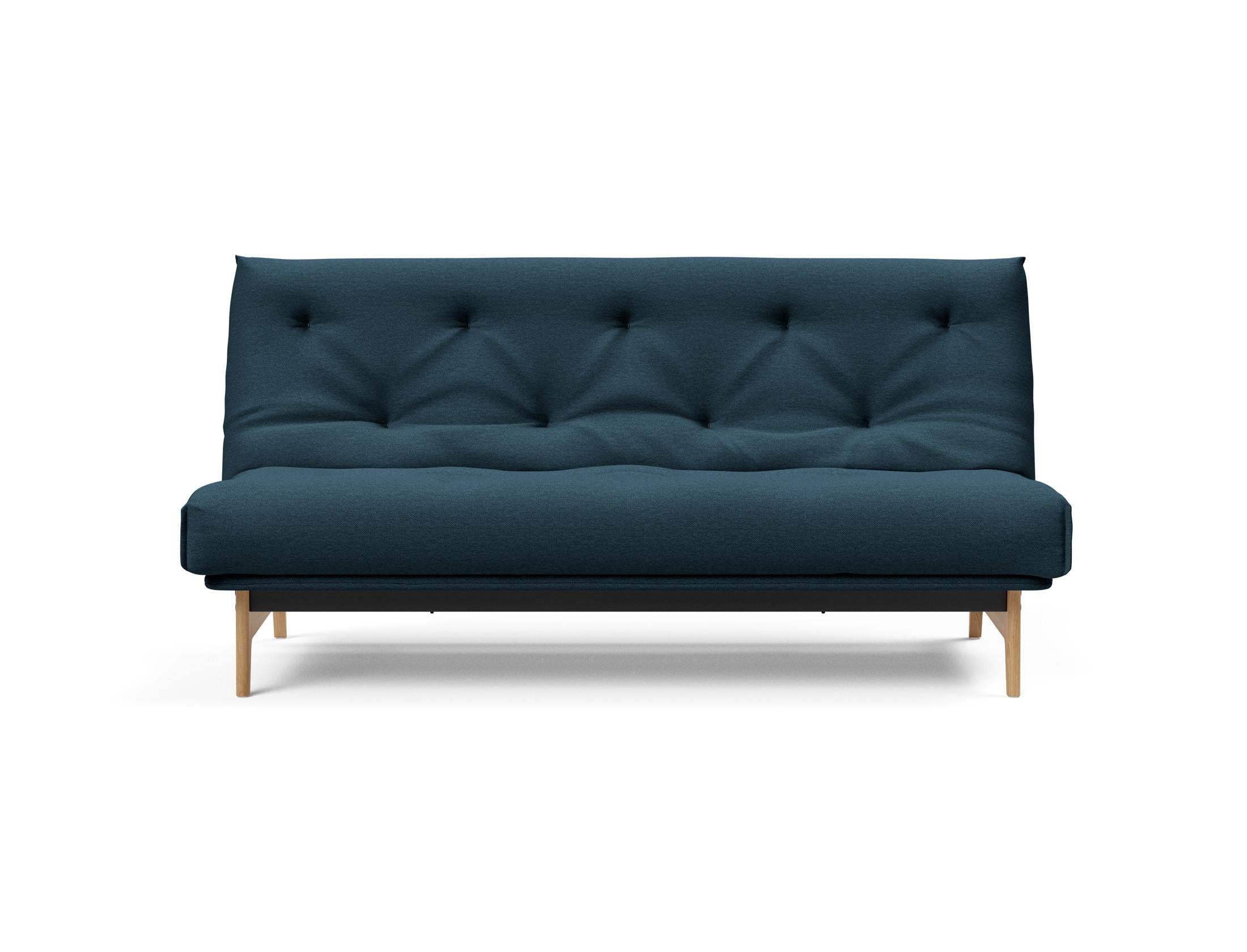 Stylisches Aslak 140 Bettsofa Nordic mit elegantem Soft Spring Bezug, perfekt für entspannte Abende und flexible Wohnkonzepte.