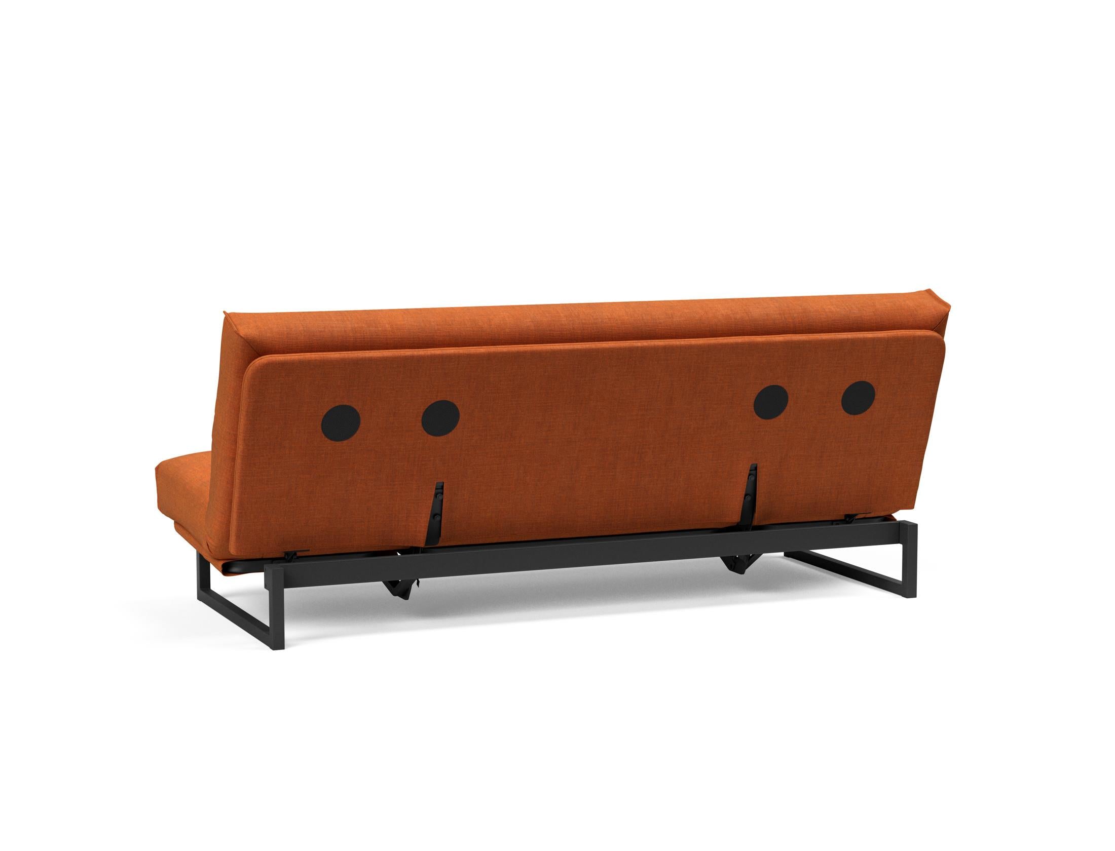 Fraction 120 Bettsofa: Elegantes Schlafsofa mit Soft Spring Matratze, abnehmbarem Bezug und anpassbarer Rückenlehne für höchsten Komfort.