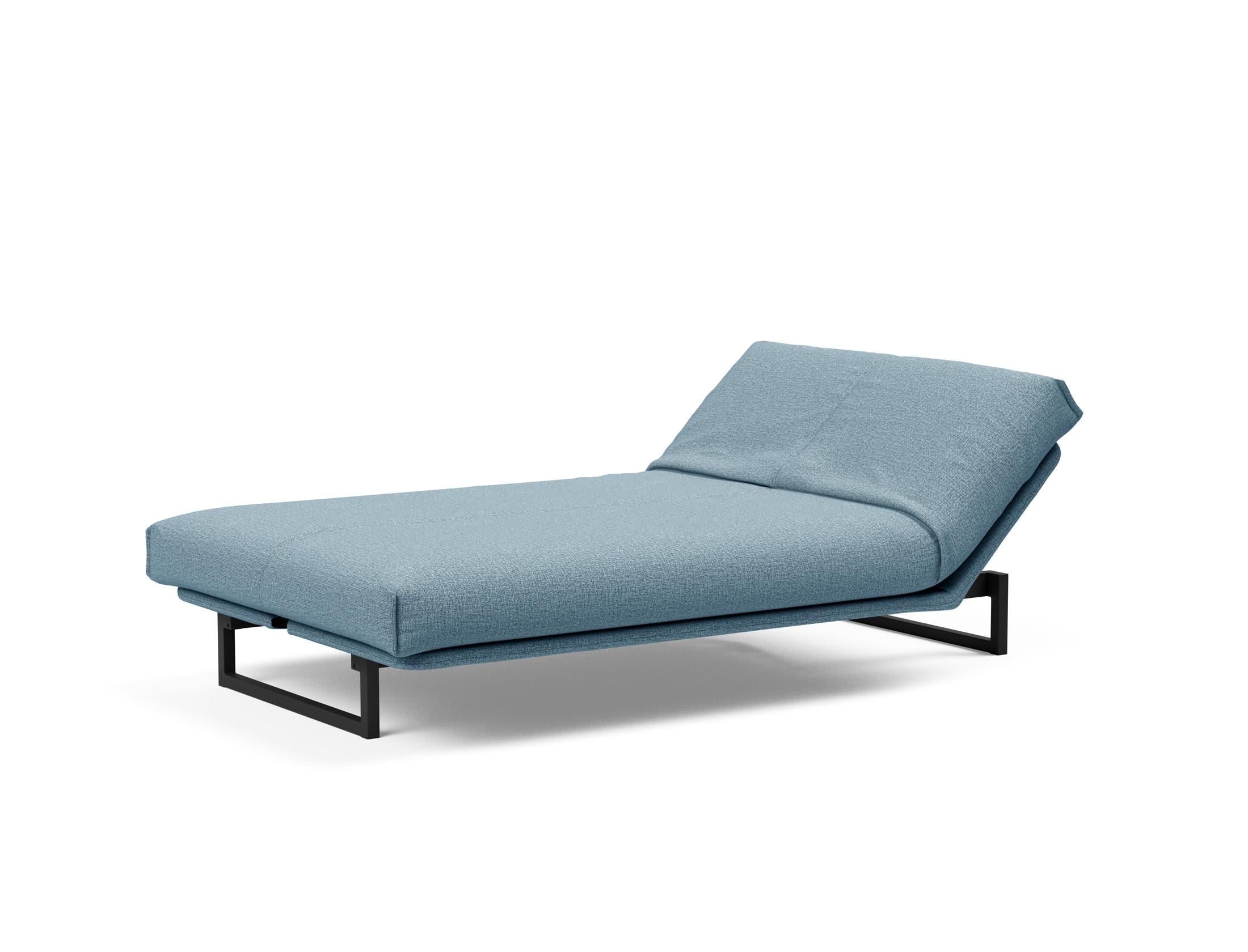 Fraction 120 Bettsofa: Elegantes Schlafsofa mit abnehmbarem Nordic-Bezug und komfortabler Soft Spring Matratze für entspannte Nächte und stilvolles Wohnen.
