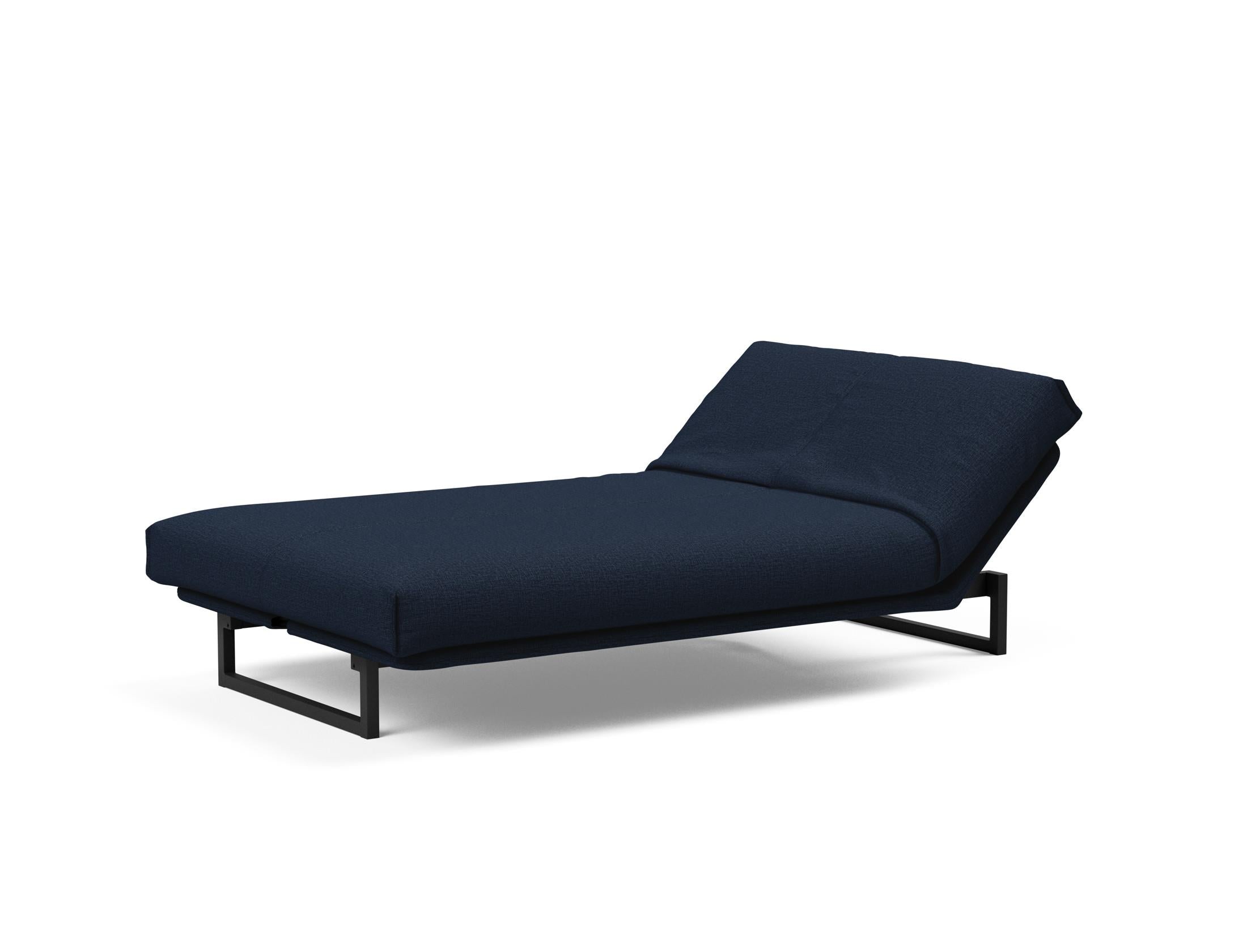 Fraction 120 Bettsofa: Elegantes Schlafsofa mit abnehmbarem Nordic-Bezug und komfortabler Soft Spring Matratze für entspannte Nächte und stilvolles Wohnen.