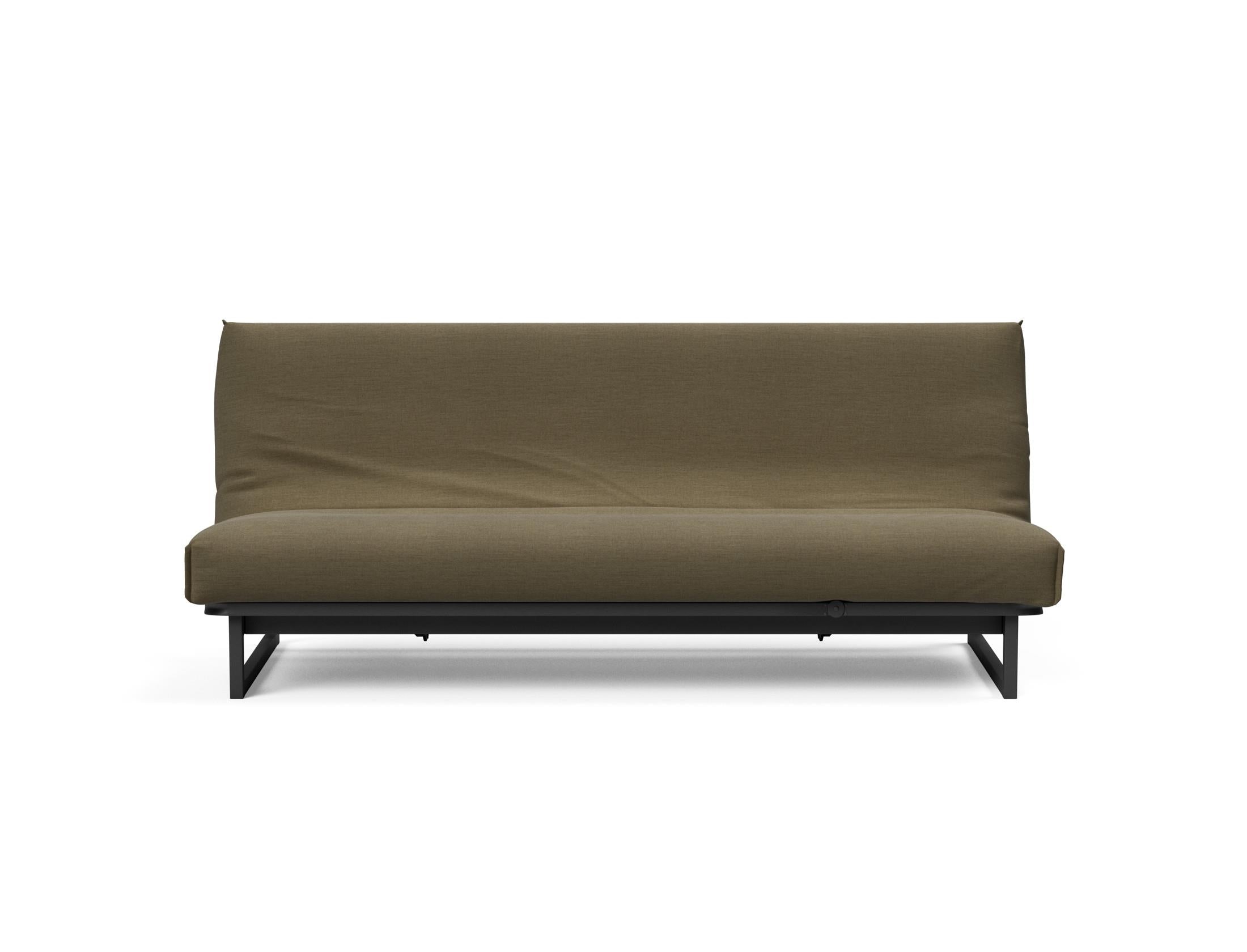 Stylisches Fraction 120 Bettsofa mit weichem Nordic Cover, ideal für entspannte Stunden und flexible Raumgestaltung.
