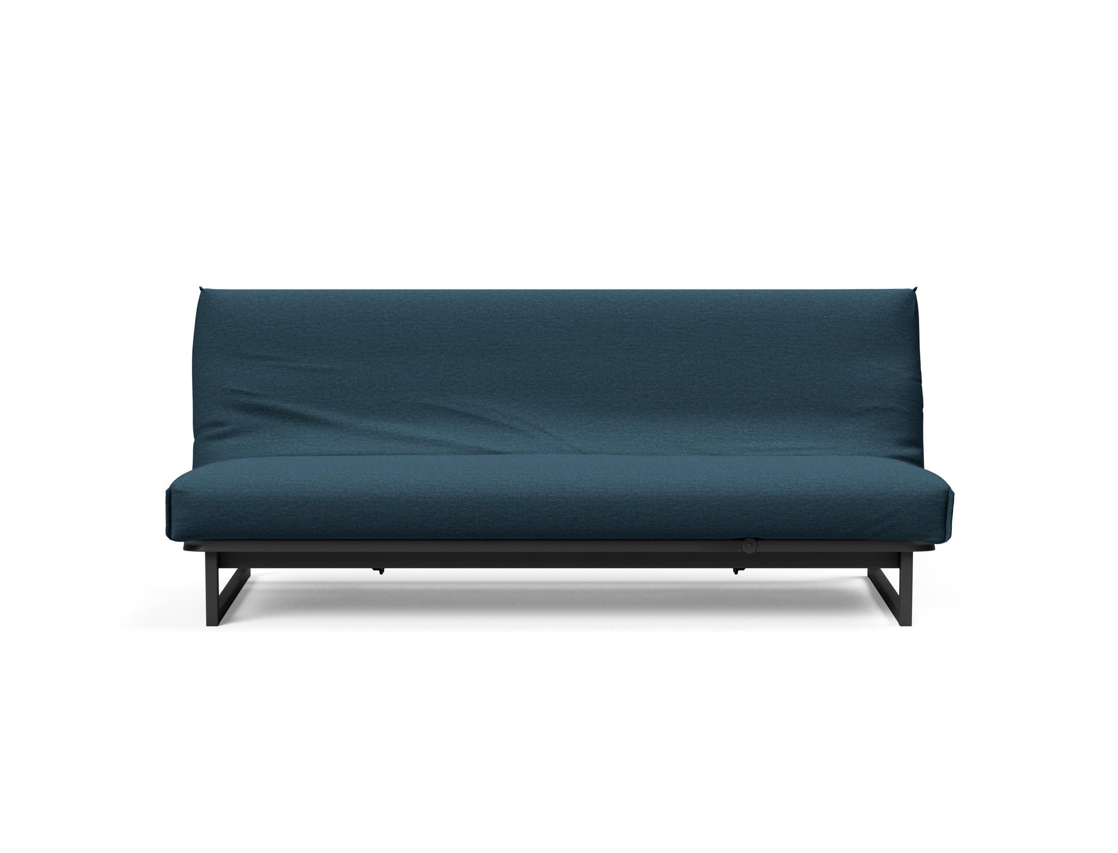 Stylisches Fraction 120 Bettsofa mit Nordic Cover, ideal für entspannte Stunden und flexible Wohnraumgestaltung.