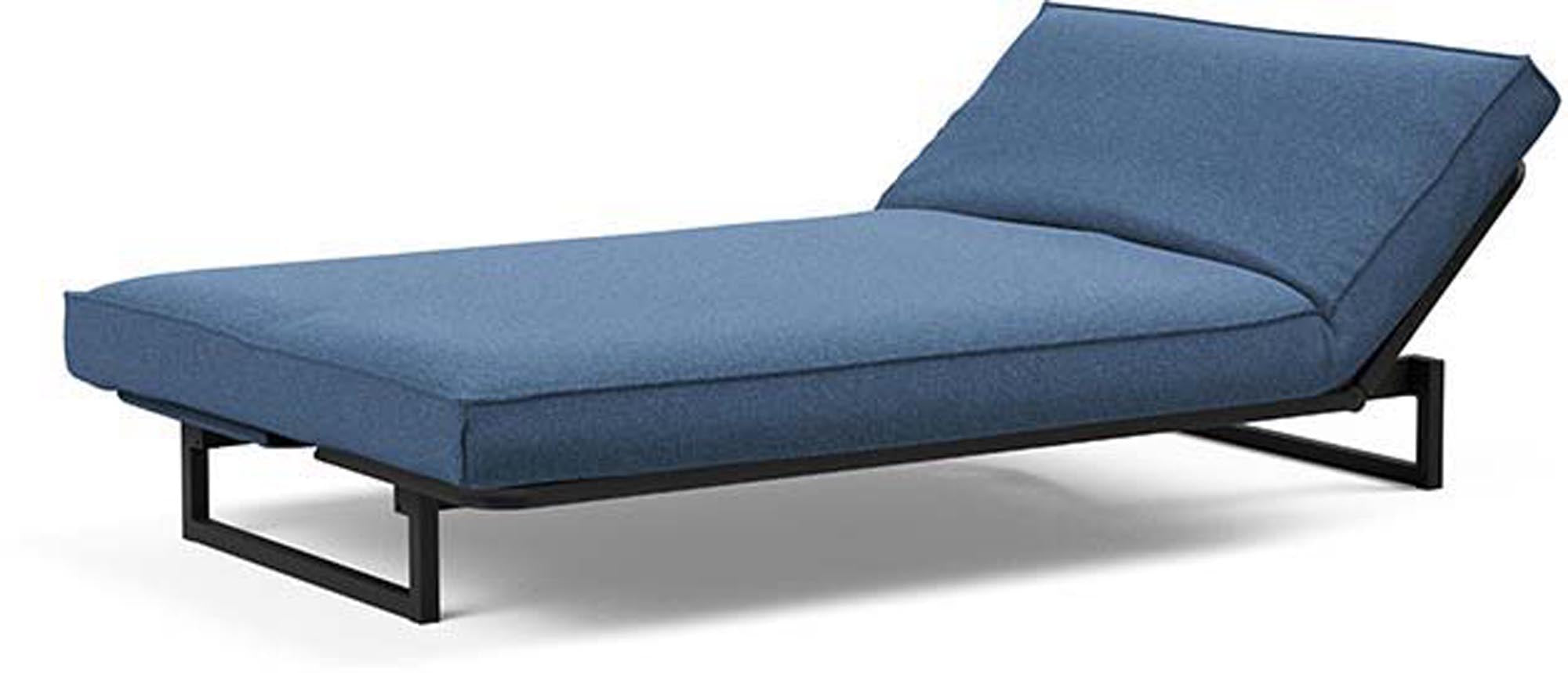 Erleben Sie das Fraction 120 Bettsofa Sharp Plus Cover von Innovation Living – ein modernes Sofa, das sich mühelos in ein bequemes Bett verwandelt und ideal für kleine Räume ist.