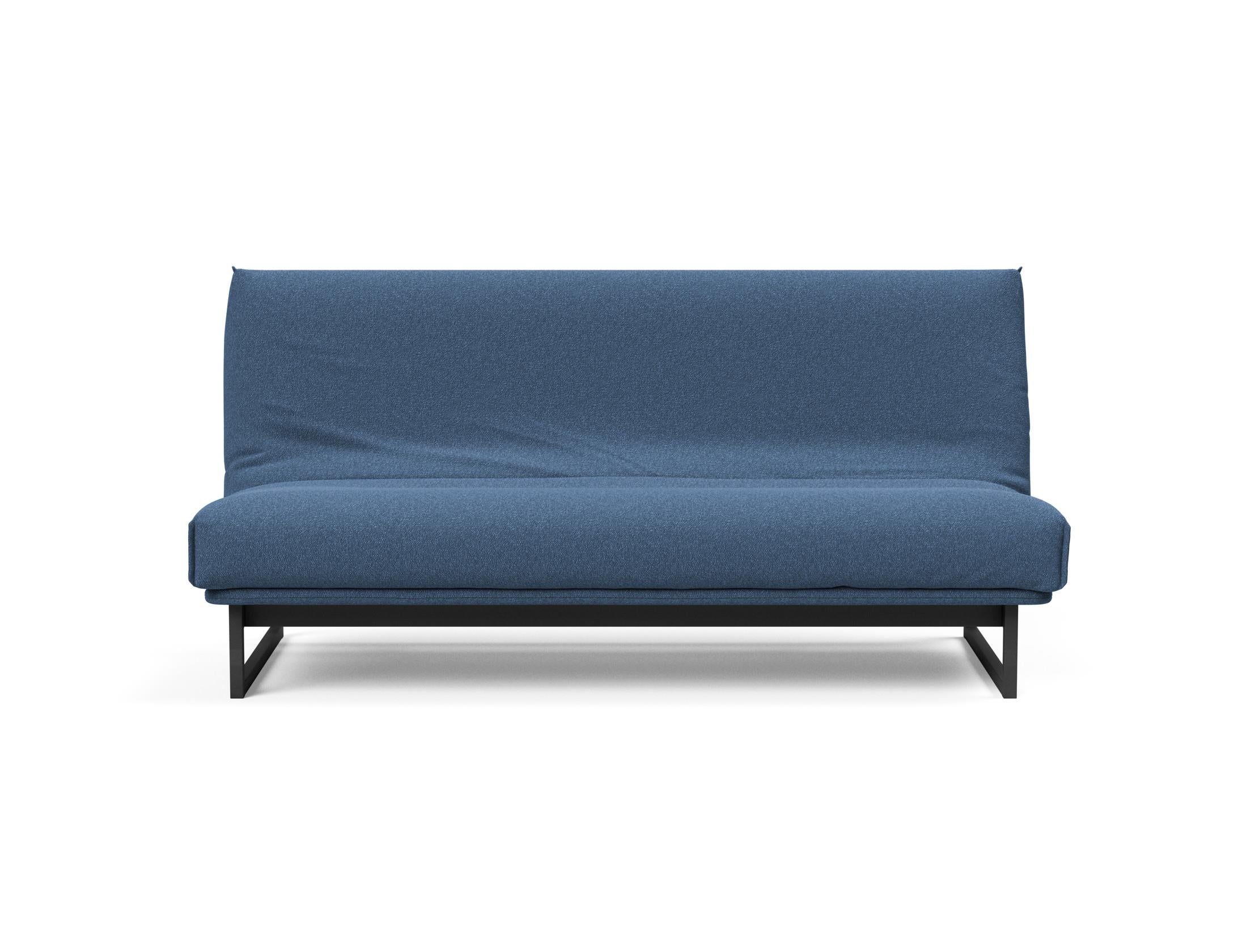 Entdecken Sie das Fraction 140 Bettsofa mit Nordic Cover von Innovation Living: stilvolles Design, komfortable Soft Spring-Matratze, ideal für kompakte Wohnräume.