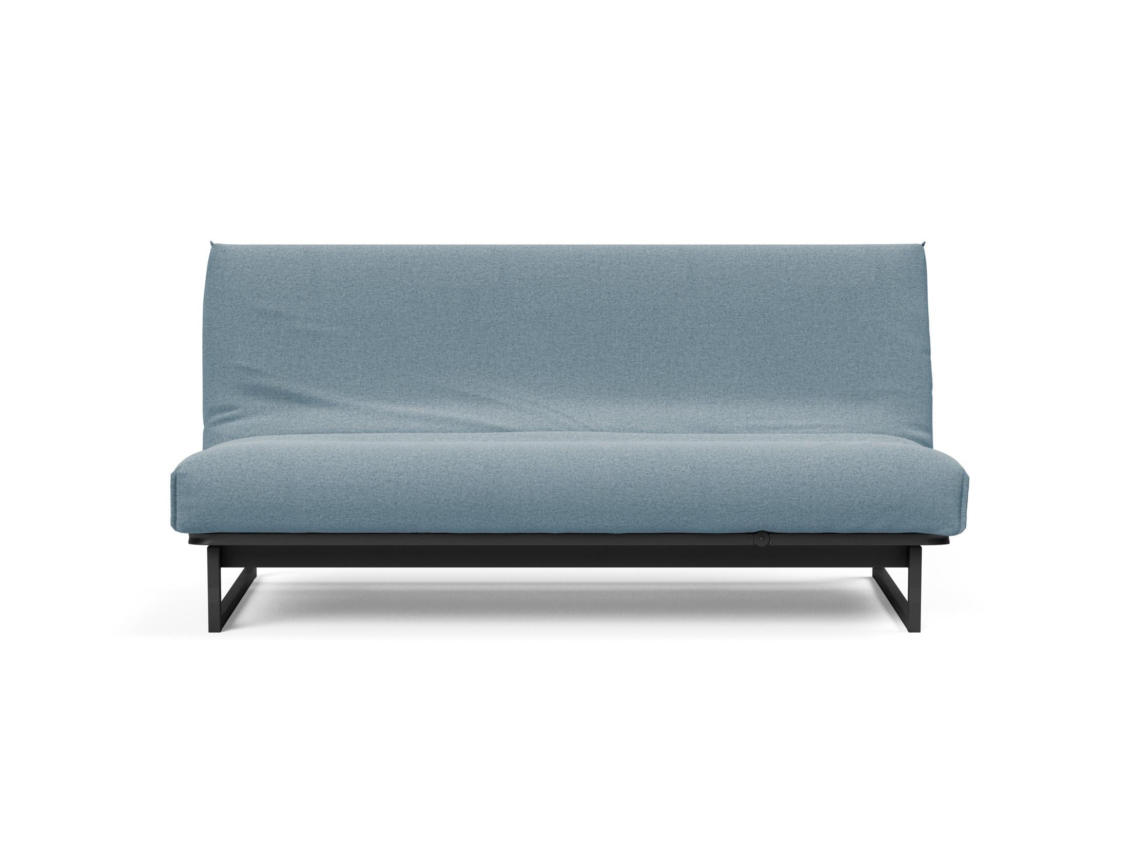 Entdecken Sie das Fraction 140 Bettsofa mit Nordic Cover von Innovation Living: stilvolles Design, komfortable Soft Spring-Matratze, ideal für kompakte Wohnräume.