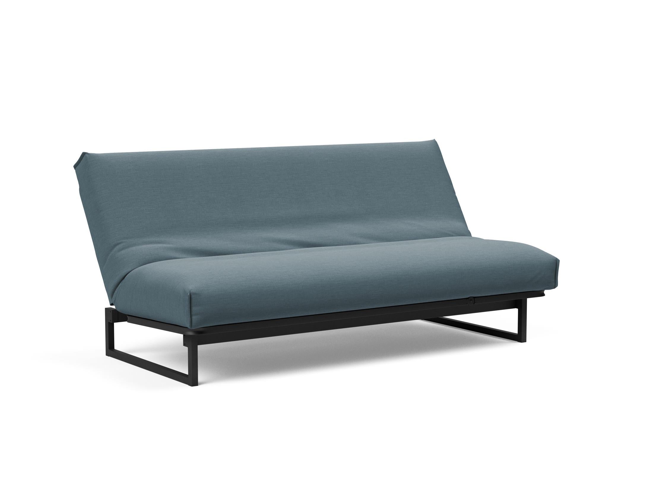 Erleben Sie das Fraction 140 Bettsofa Nordic Cover von Innovation Living: modernes Design, vielseitige Nutzung und erstklassige Materialien für optimalen Komfort.
