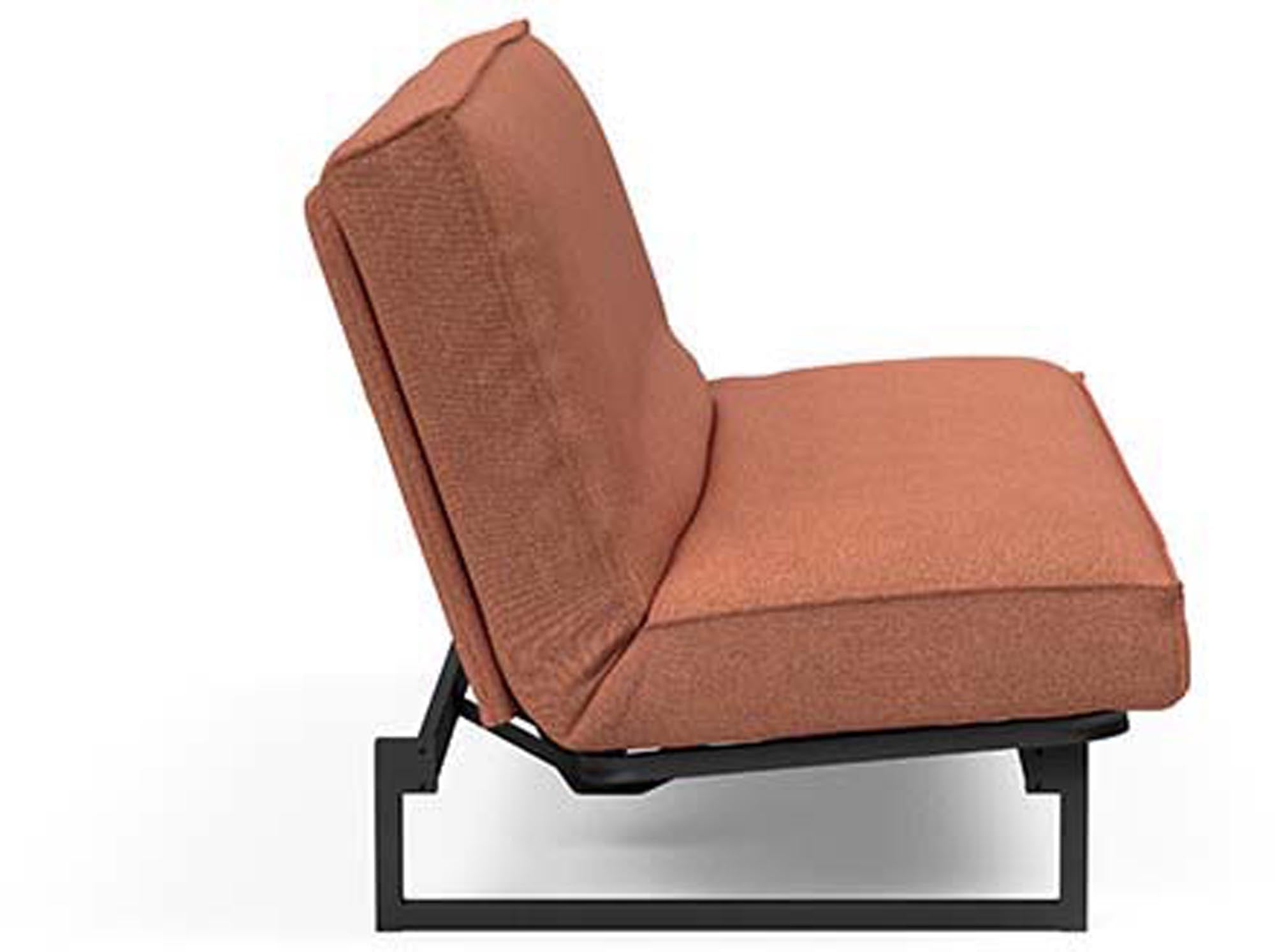 Entdecken Sie das Fraction 140 Bettsofa Sharp Plus von Innovation Living – elegant, funktional und ideal für kompakte Wohnräume.
