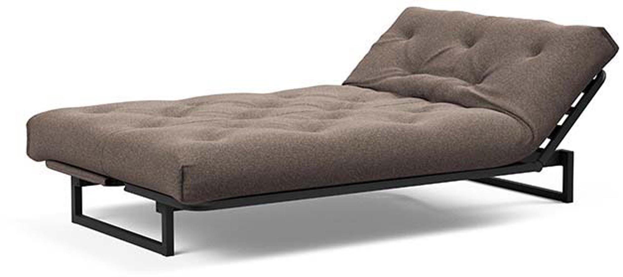 Entdecken Sie das Fraction 120 Bettsofa Nordic: Flexibles Sofa mit hochwertiger Matratze, ideal für Übernachtungsgäste und stilvolle Einrichtung.