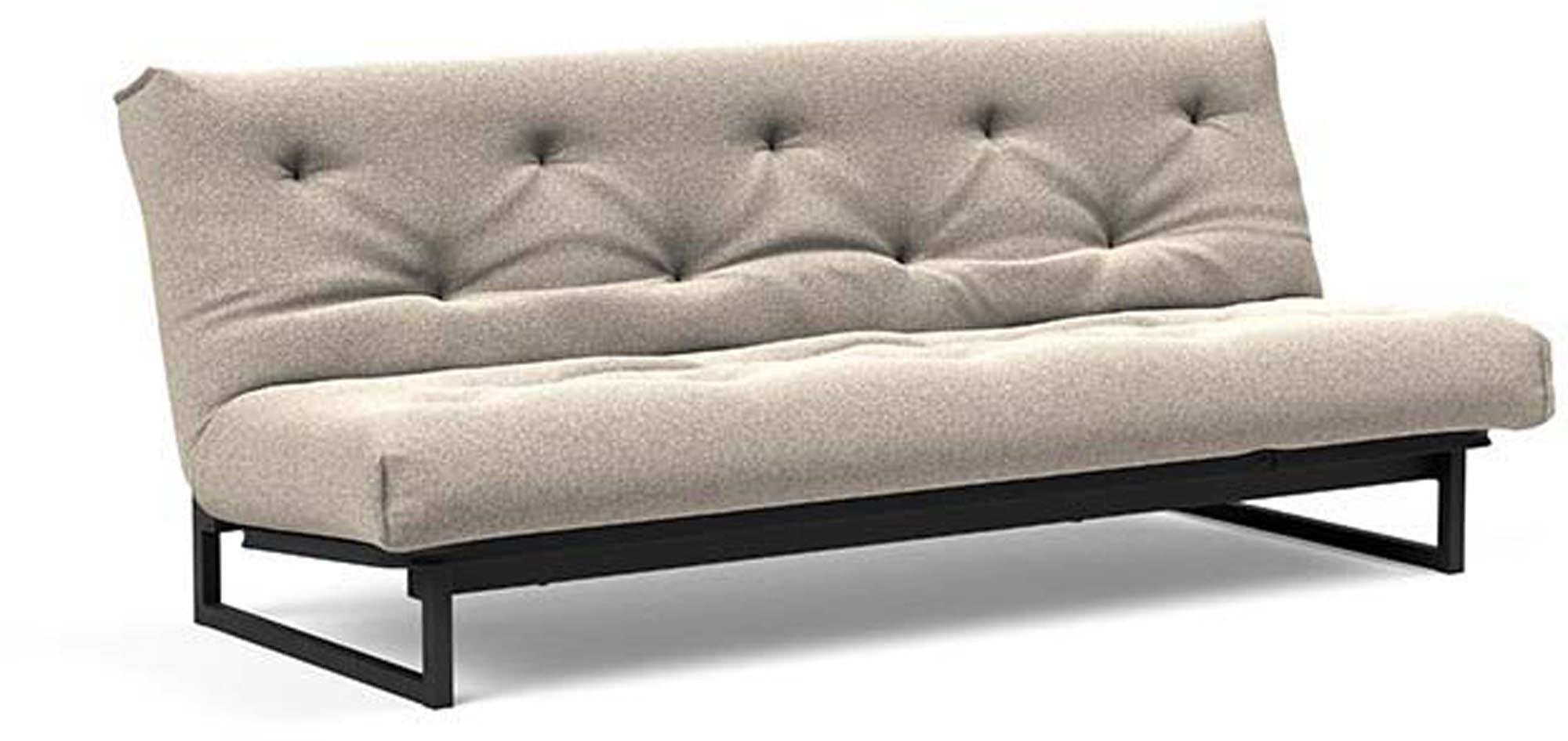 Erleben Sie das Fraction 120 Bettsofa Nordic von Innovation Living – modern, funktional und perfekt für kleine Räume und Übernachtungen.