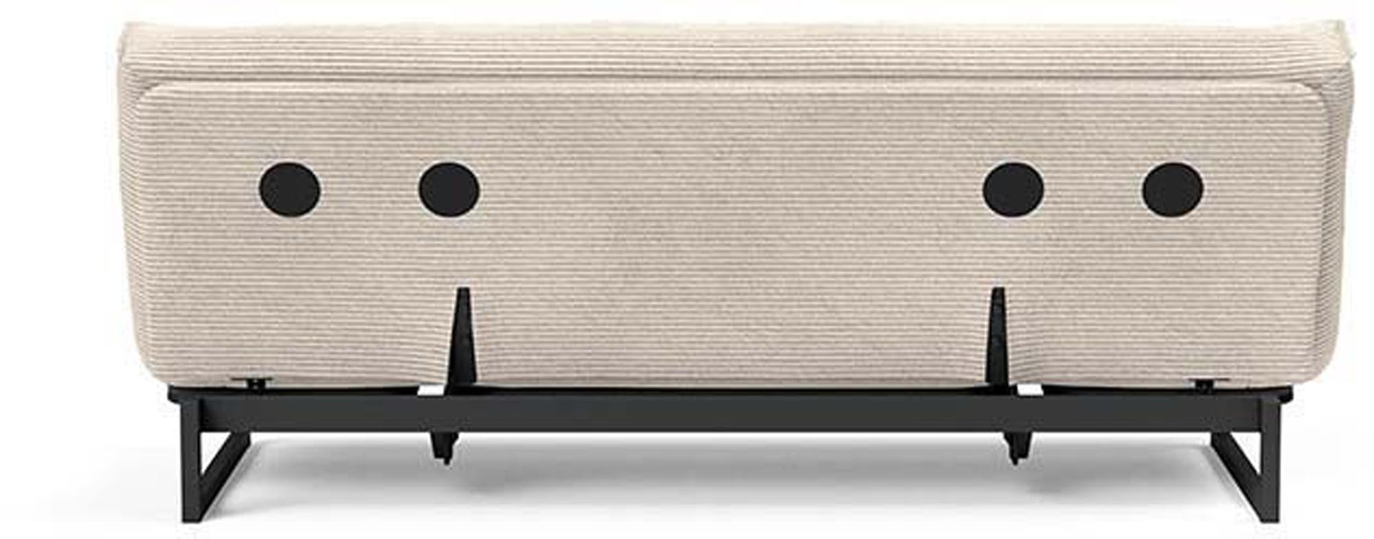 Erleben Sie das Fraction 120 Bettsofa Nordic von Innovation Living – modern, funktional und perfekt für kleine Räume und Übernachtungen.