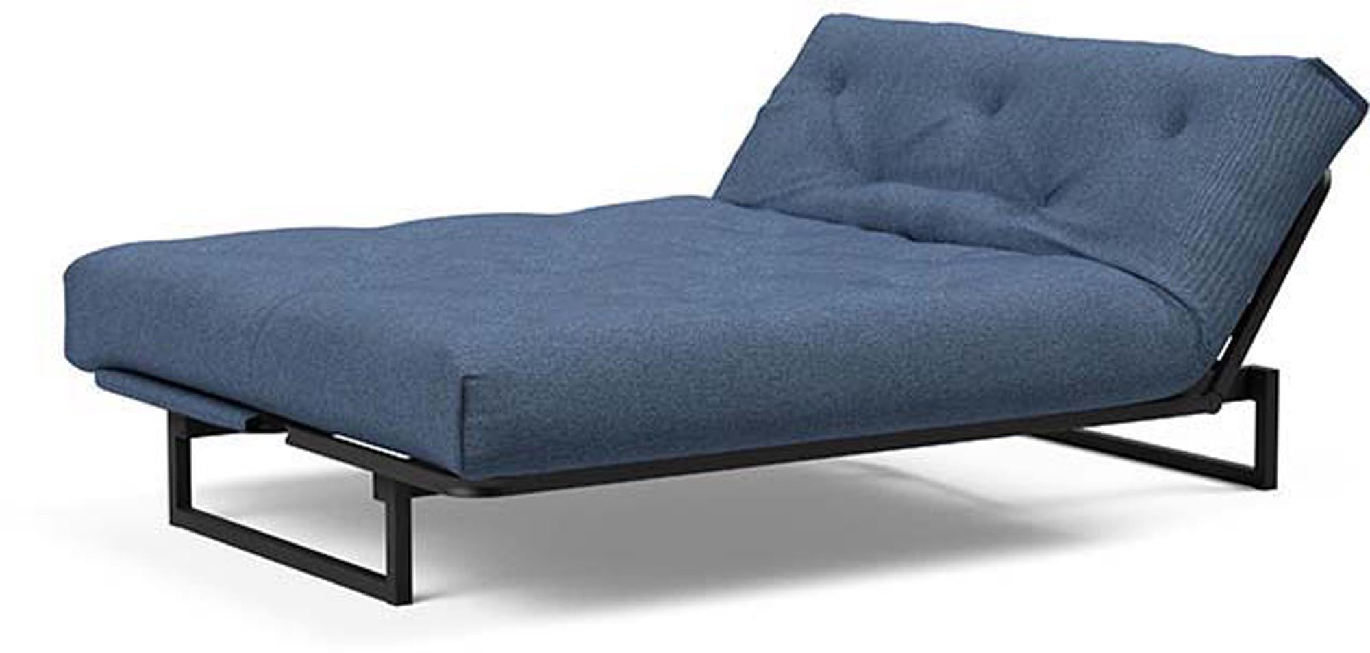 Fraction 140 Bettsofa Nordic: Elegantes, multifunktionales Sofa mit hochwertiger Verarbeitung und flexiblem Liegekomfort für jeden Raum.