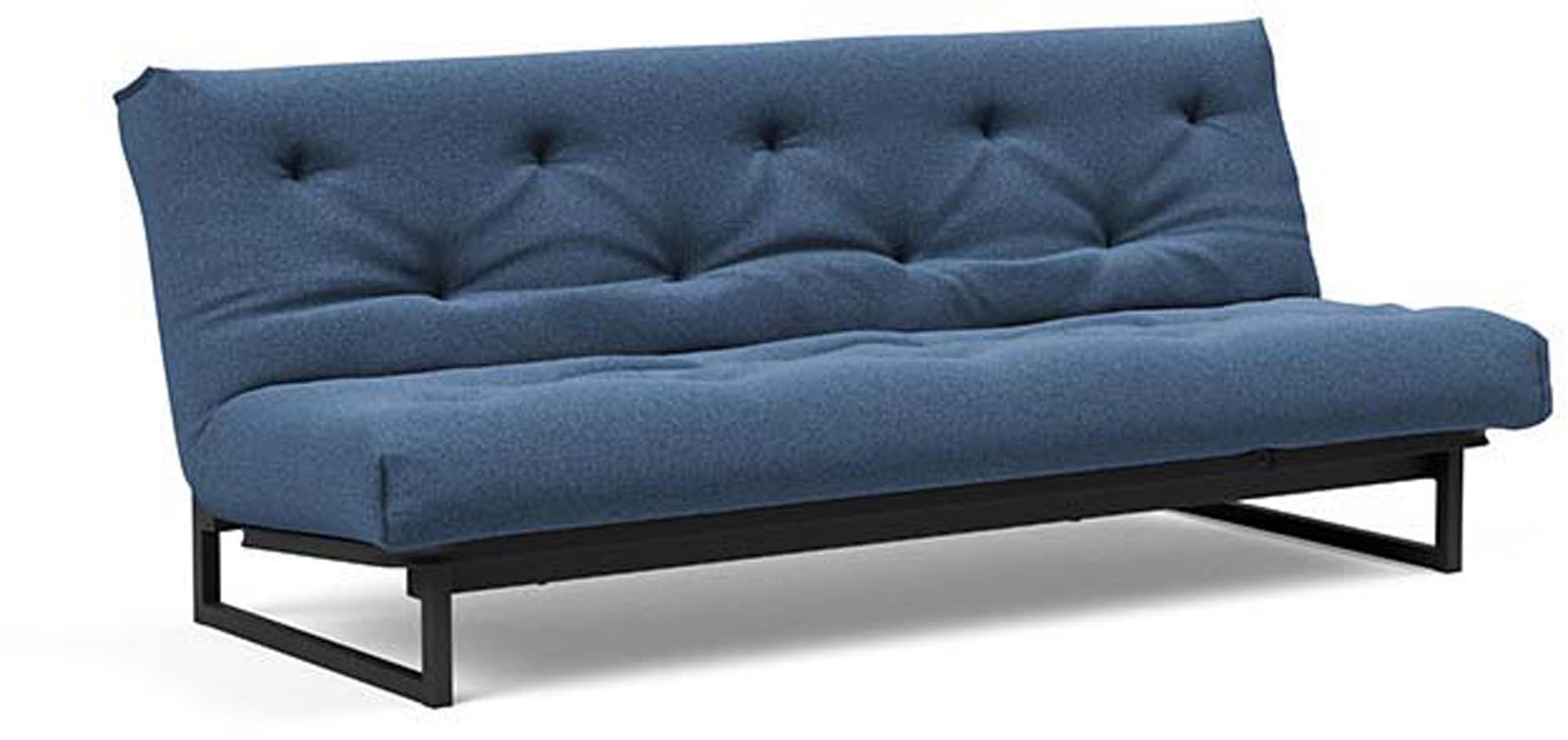 Erleben Sie das Fraction 120 Bettsofa Nordic Spring von Innovation Living – modernes skandinavisches Design, perfekt für kleine Räume und entspannende Nächte.