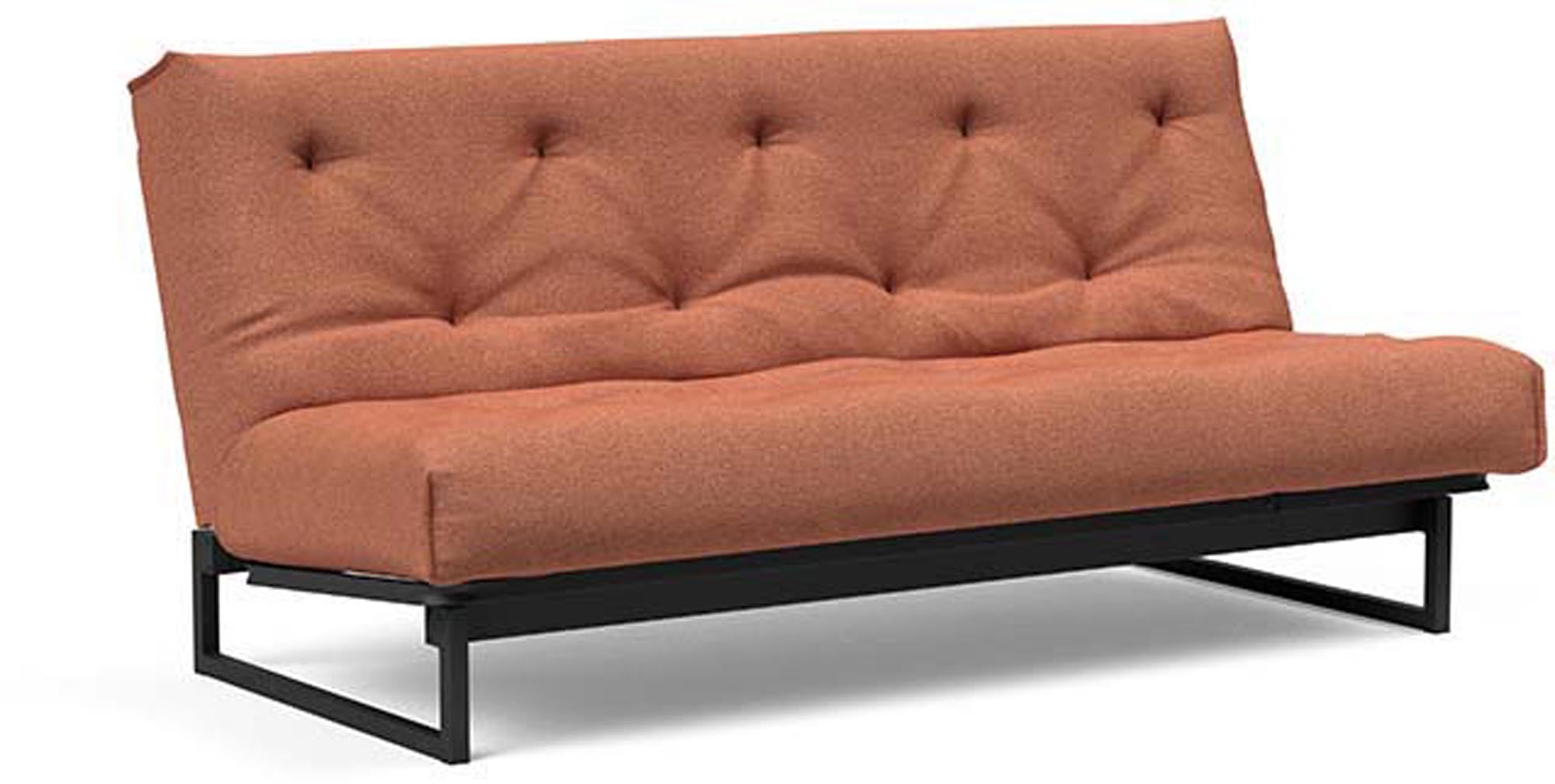 Erleben Sie das Fraction 140 Bettsofa Nordic von Innovation Living – modernes skandinavisches Design trifft auf hervorragende Funktionalität und Schlafqualität.