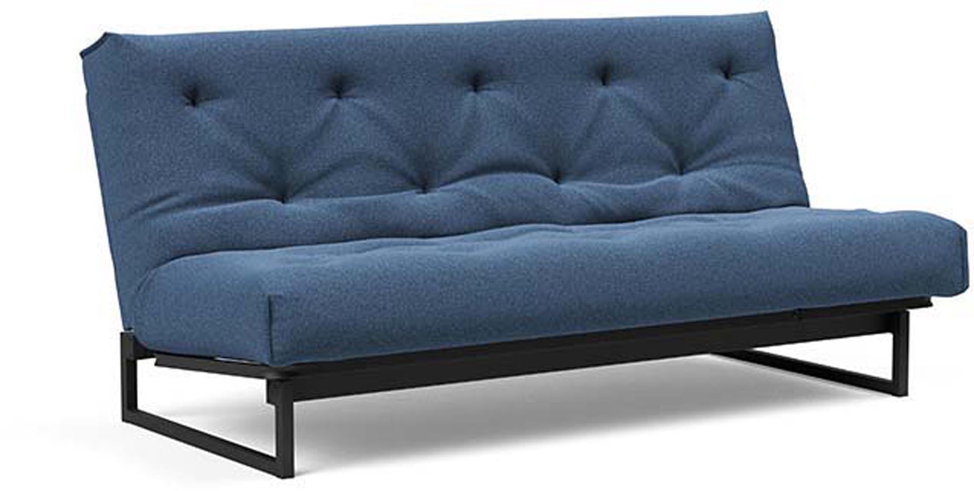 Erleben Sie das Fraction 140 Bettsofa Nordic von Innovation Living – modernes skandinavisches Design trifft auf hervorragende Funktionalität und Schlafqualität.