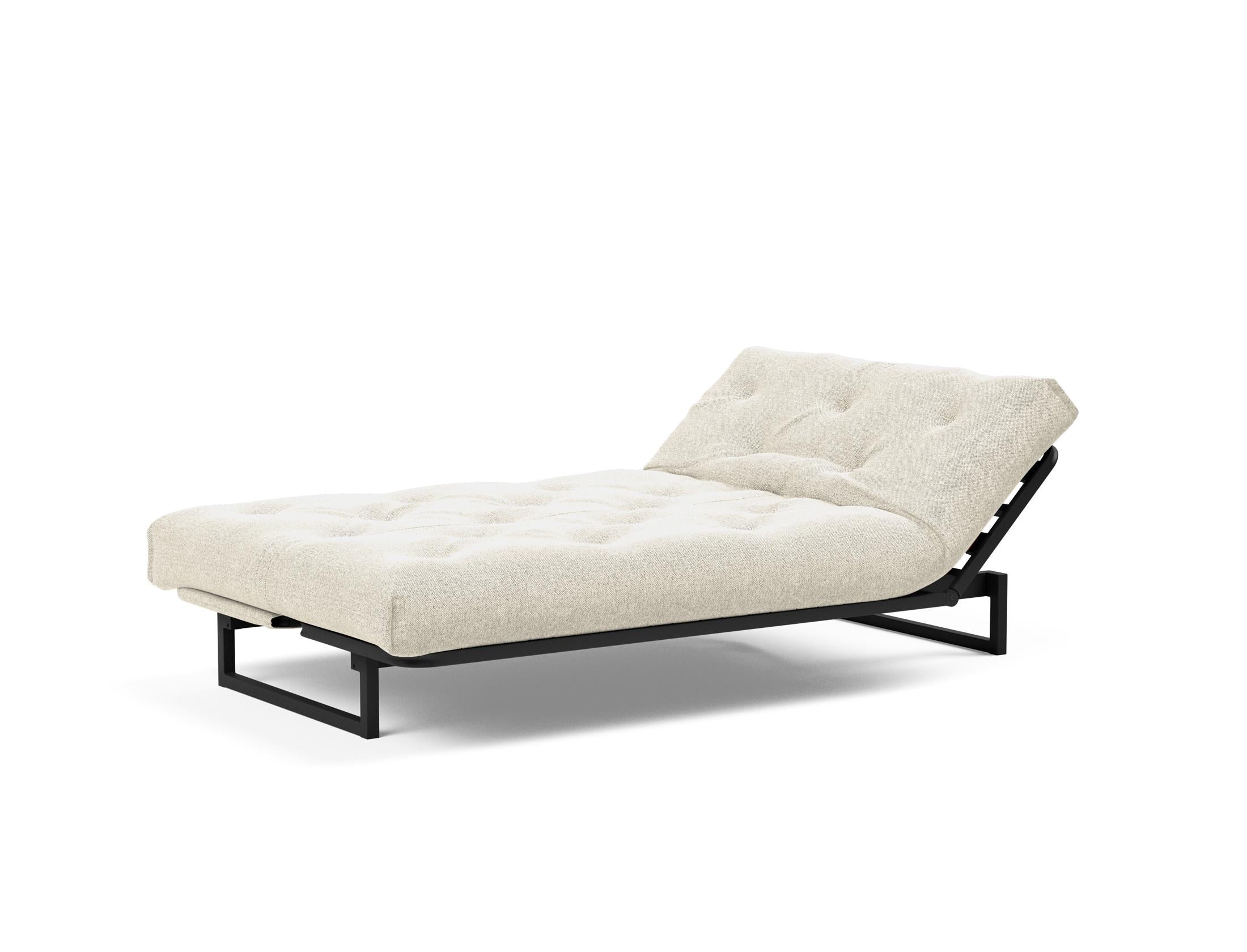 Fraction 120 Bettsofa Nordic: modernes, flexibles Sofa mit hochwertiger Soft Spring-Matratze und skandinavischem Design – ideal für kleine Räume.