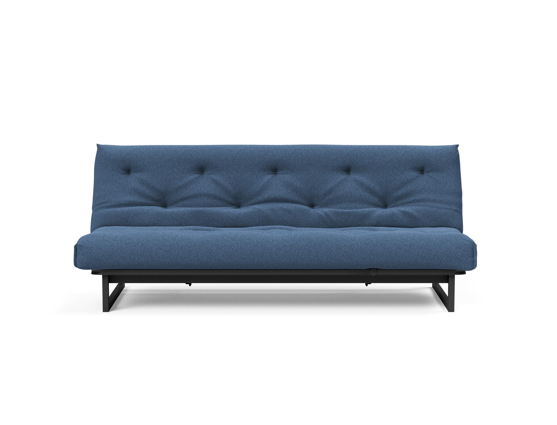 Stylisches Fraction 120 Bettsofa von Innovation Living, perfekt für kompakte Wohnräume, kombiniert Komfort mit zeitgemäßem skandinavischen Stil.