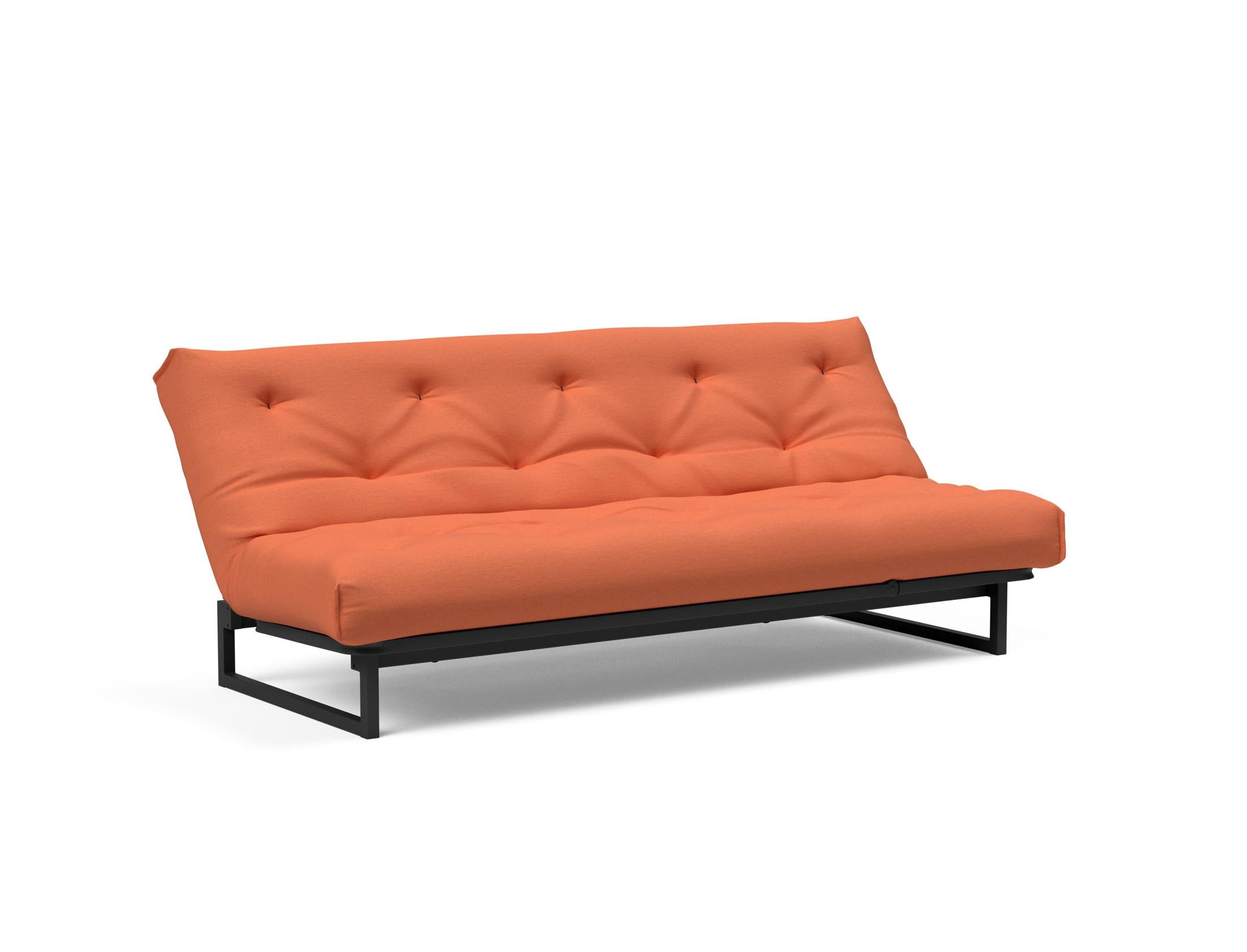 Fraction 120 Bettsofa Nordic: Stilvolles, multifunktionales Sofa mit anpassbarer Kopfhöhe und komfortabler Matratze. Perfekt für kleine Räume!