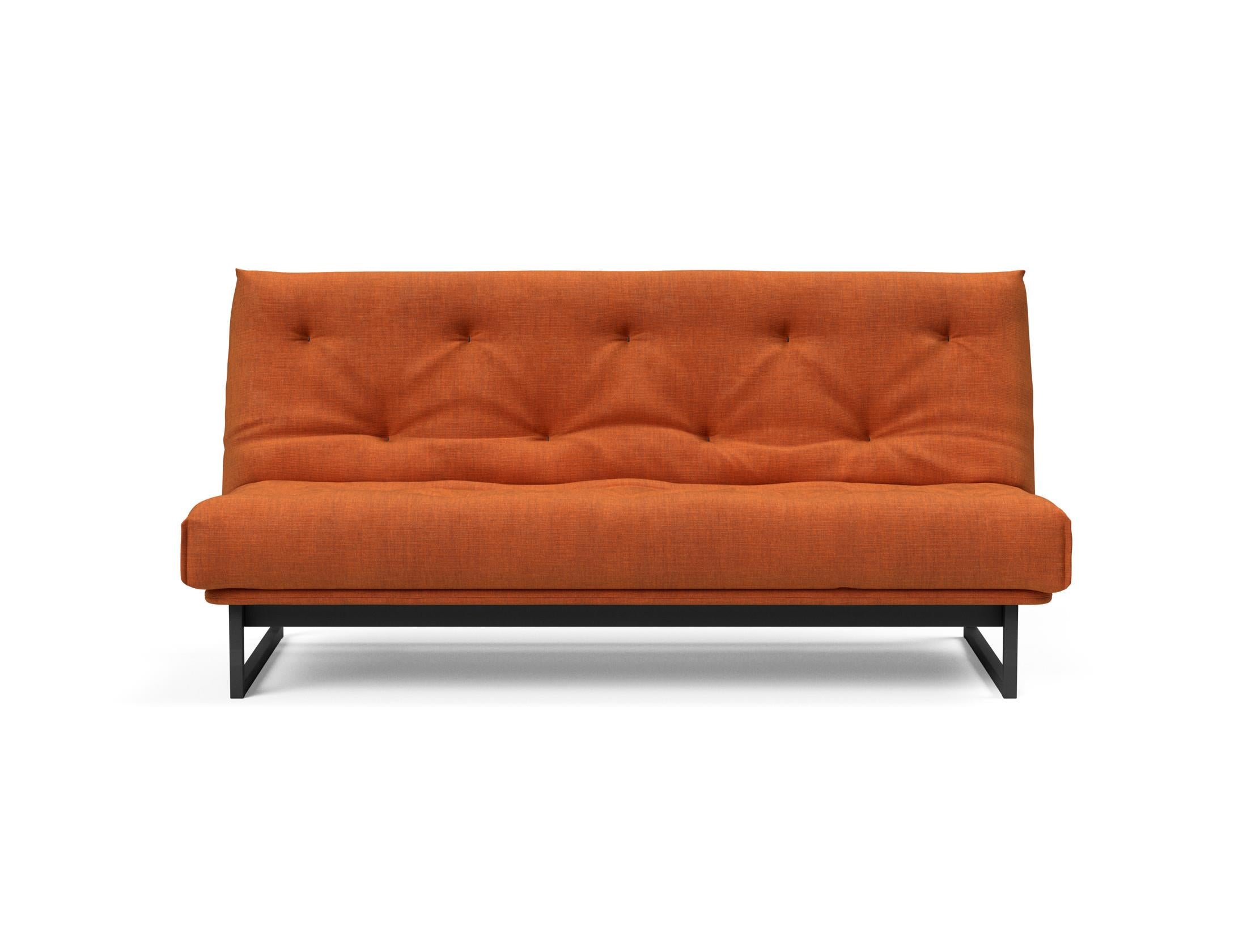 Elegantes Fraction 140 Bettsofa Nordic mit Soft Spring Bezug, ideal für gemütliche Wohnräume und als praktisches Schlafsofa.