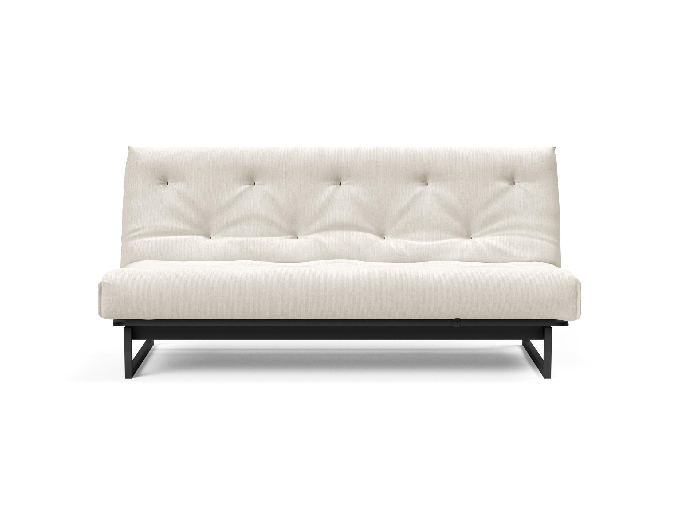 Stylisches Fraction 140 Bettsofa von Innovation Living, ideal für kleine Räume, bietet skandinavisches Design und hohen Sitzkomfort.
