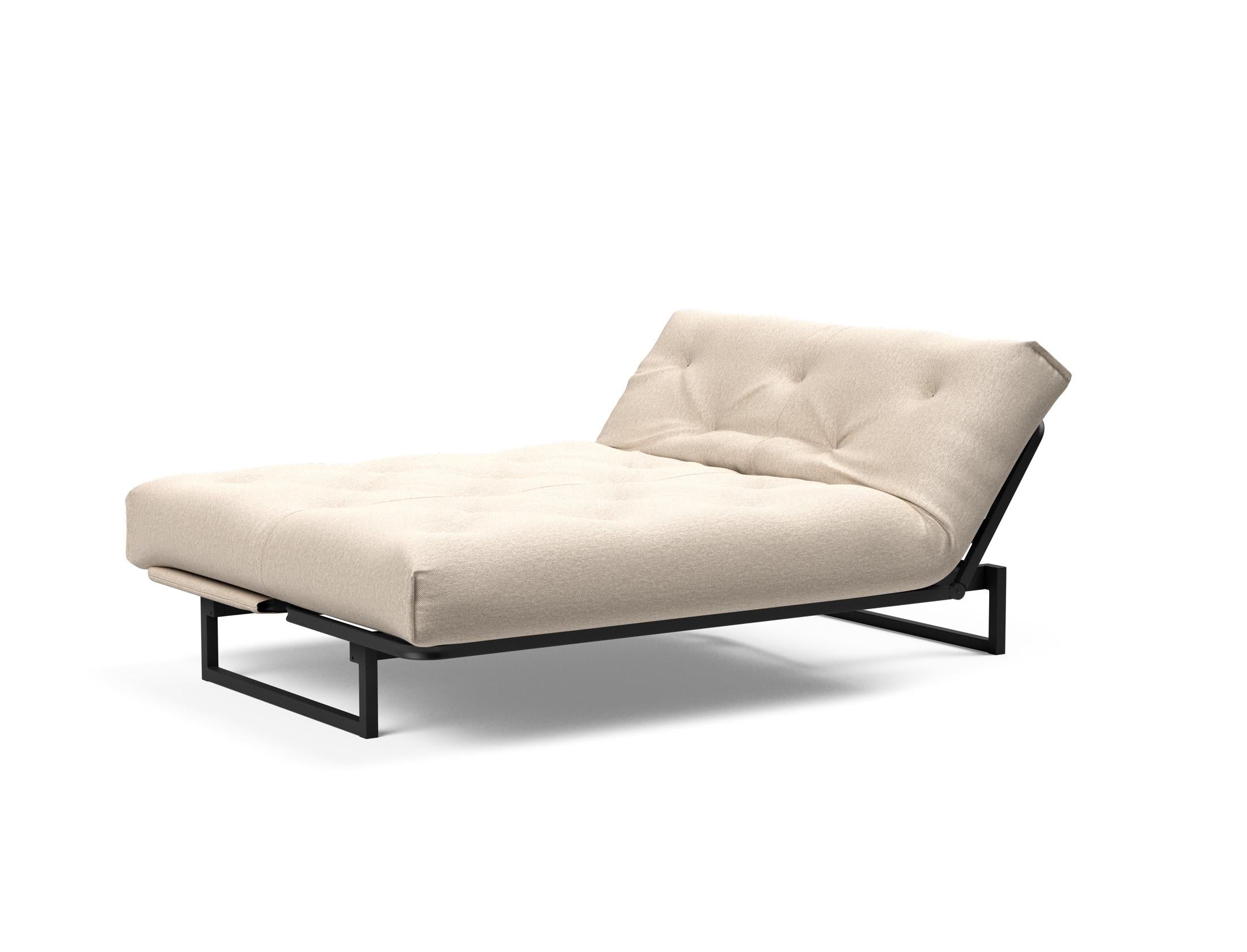 Fraction 140 Bettsofa Nordic: Elegantes, funktionales Sofa für kleine Räume, vereint skandinavisches Design mit optimalem Schlafkomfort und flexibler Nutzung.
