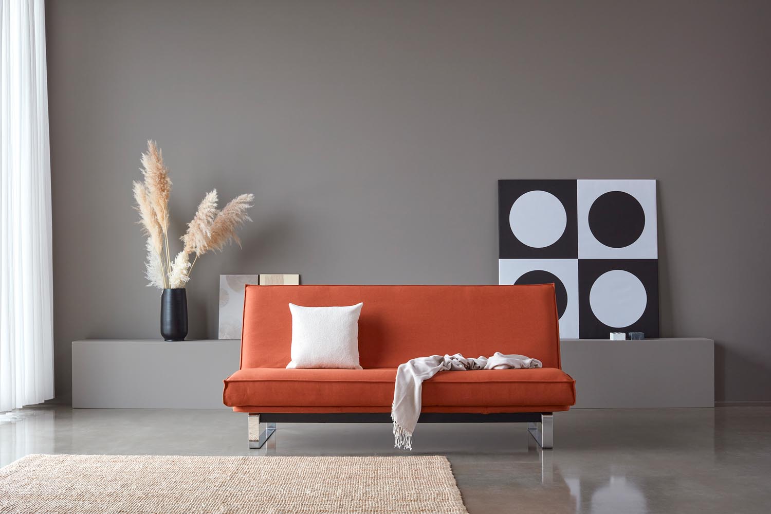 Entdecken Sie das Minimum Bettsofa 140 Sharp Plus Cover von Innovation Living – stilvolles Schlafsofa mit Taschenfederkern, ideal für Komfort und Flexibilität.