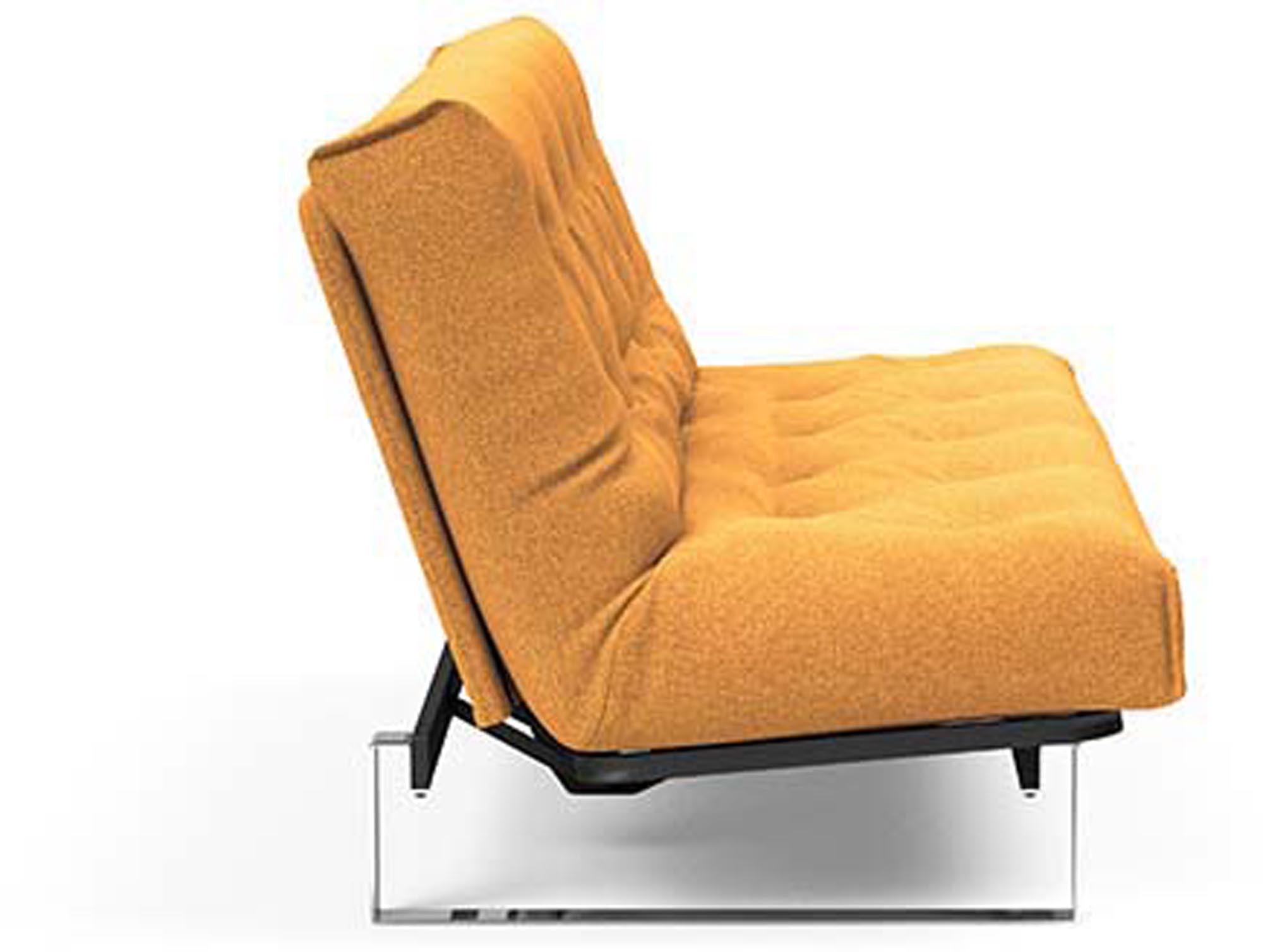 Entdecken Sie das Minimum Bettsofa 140 Nordic von Innovation Living: stilvolles skandinavisches Design, perfekt für platzsparende Lösungen und vielseitige Einsätze.