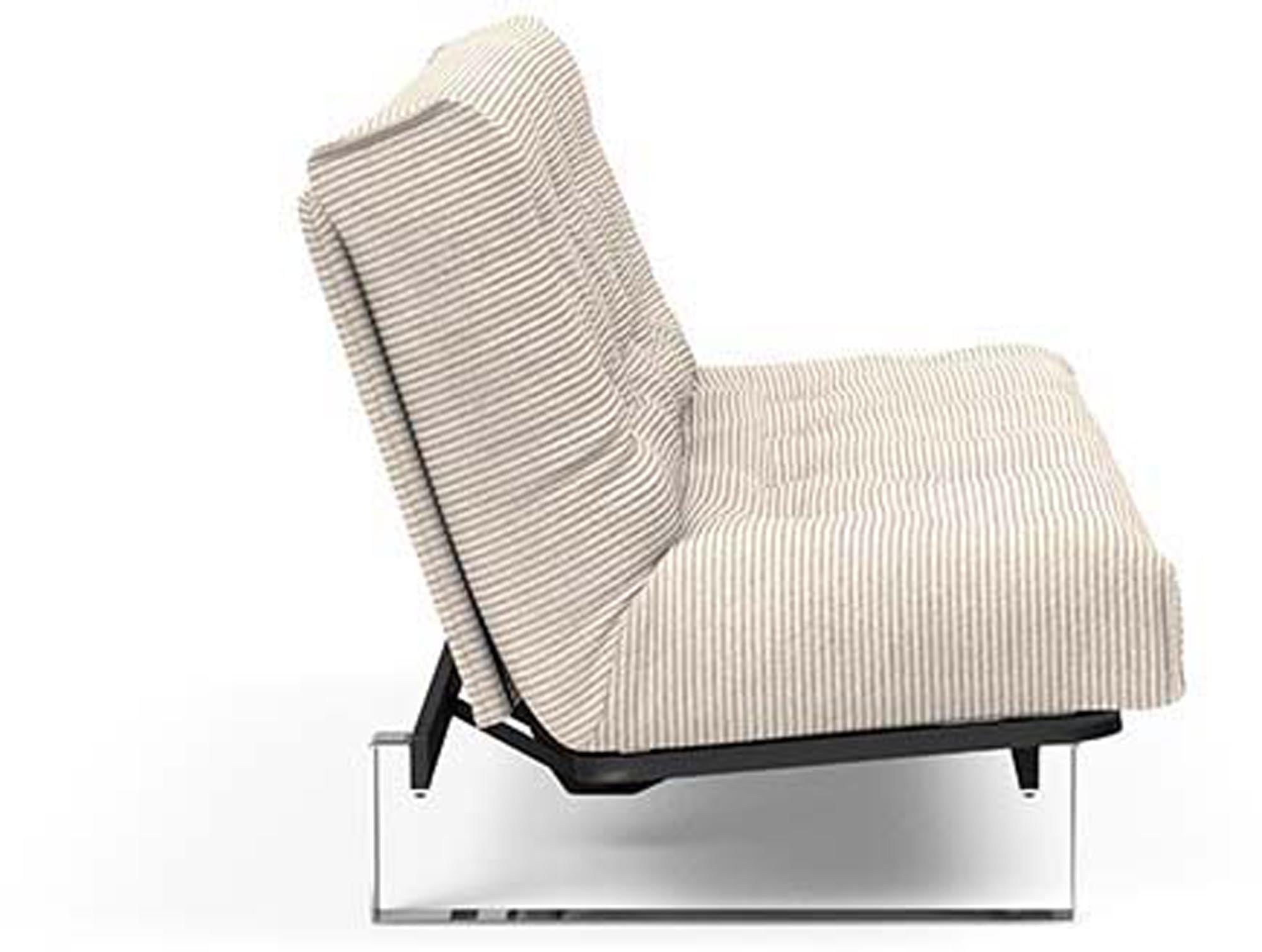 Erleben Sie das Minimum Bettsofa 140 Nordic von Innovation Living: modernes skandinavisches Design, ideal für kleine Räume und flexible Nutzungsmöglichkeiten.