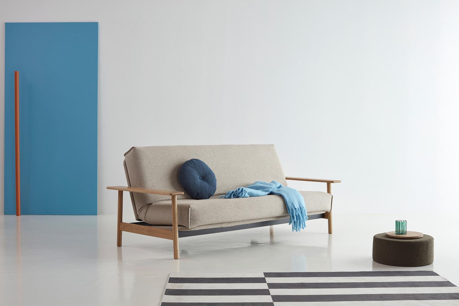 Entdecken Sie das Balder Bettsofa 140 Nordic Cover Soft Spring von Innovation Living: stilvolles skandinavisches Design, erstklassiger Komfort und vielseitige Nutzung.