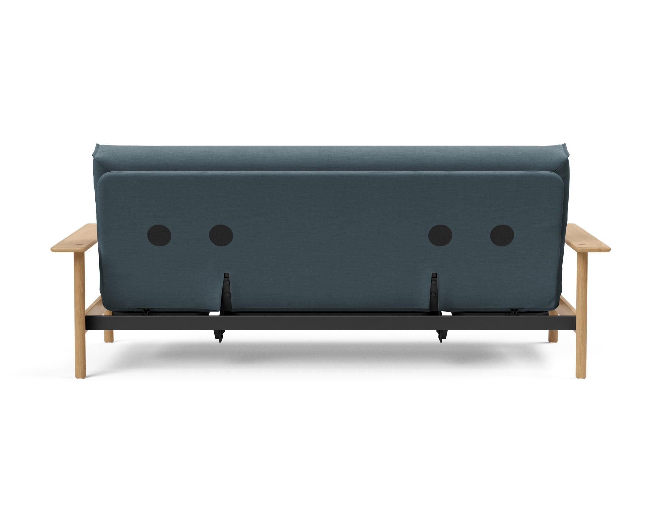 Erleben Sie das Balder Bettsofa 140 Nordic Cover Soft Spring von Innovation Living – eine perfekte Kombination aus modernem Stil und optimalem Schlafkomfort.