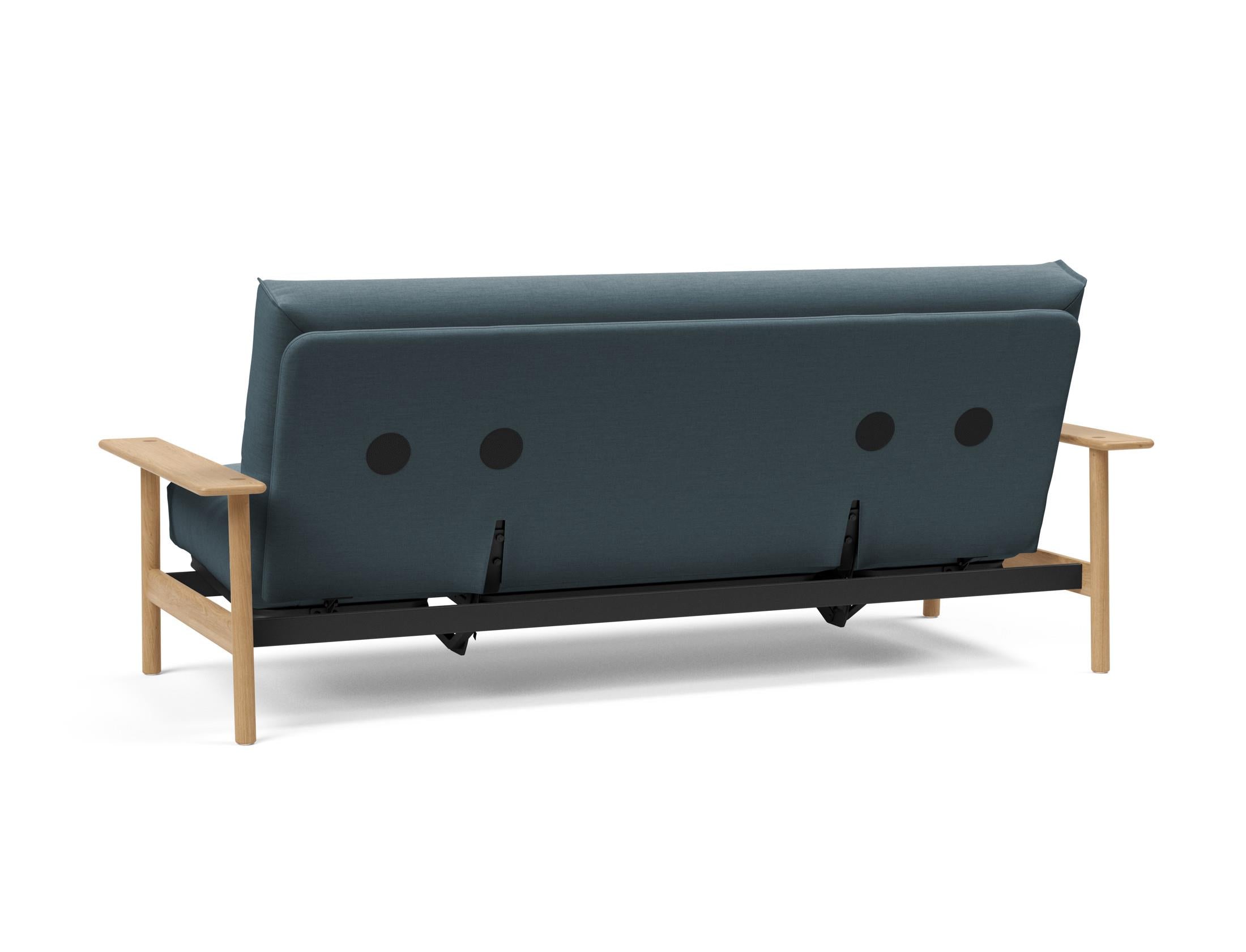 Entdecken Sie das Balder Bettsofa 140 Nordic Cover Soft Spring von Innovation Living – skandinavisches Design trifft auf höchsten Komfort und Funktionalität.