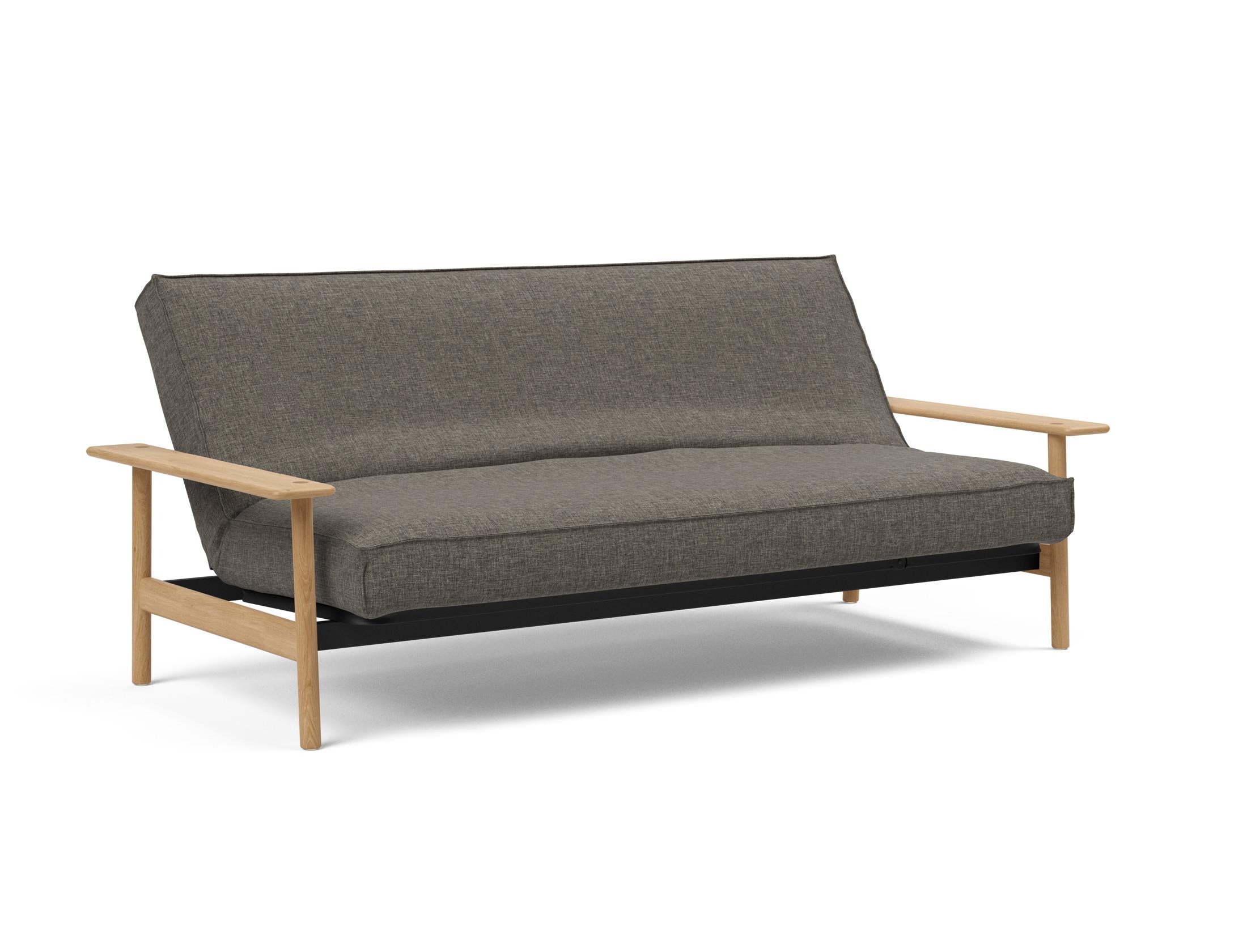 Entdecken Sie das Balder Bettsofa 140 Sharp Plus Cover Soft Spring von Innovation Living – skandinavisches Design trifft auf höchsten Schlafkomfort und vielseitige Nutzung.