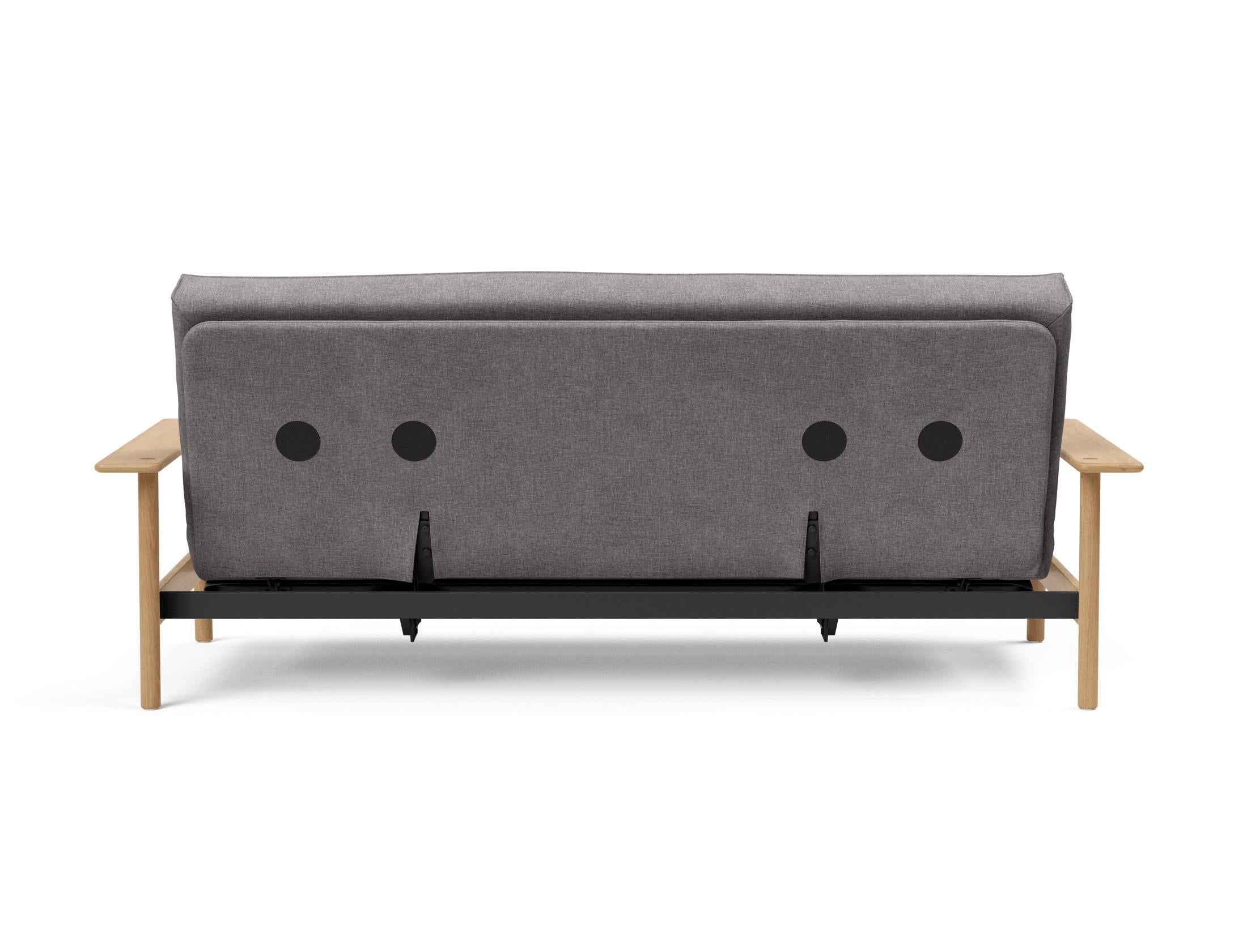 Erleben Sie das Balder Bettsofa 140 Sharp Plus Cover – ein elegantes, multifunktionales Sofa mit optimalem Komfort für jeden Raum.